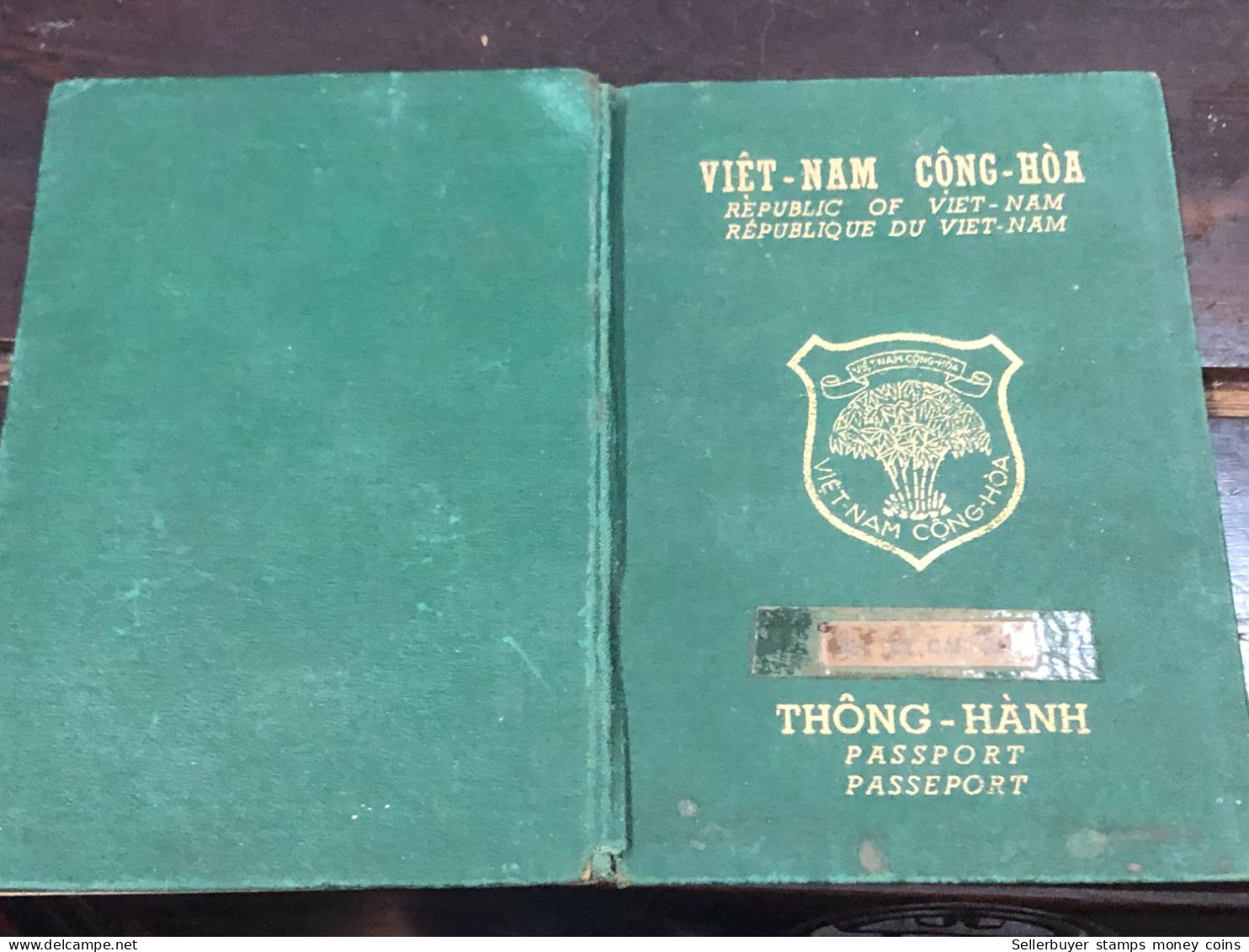 SOUTH VIET NAM -OLD-ID PASSPORT-name-LY CAM CAU-1969-1pcs Book - Collections