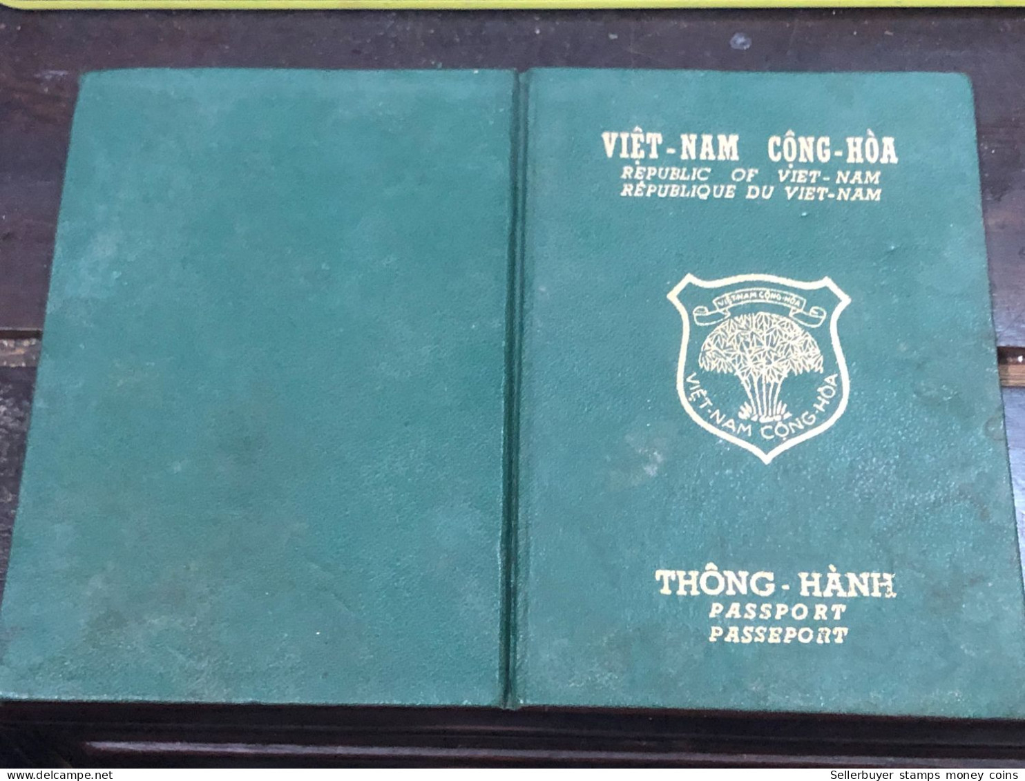 SOUTH VIET NAM -OLD-ID PASSPORT-name-NGUYEN VAN TUOI-1967-1pcs Book - Verzamelingen