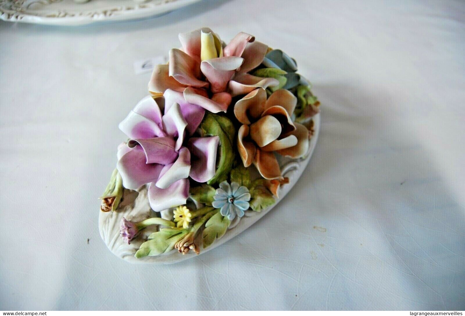 E1 Authentique soupière en barbotine - décor floral - Italy