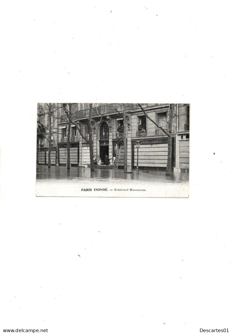 C P A  ANIMEE   PARIS BOULEVARD HAUSSEMAN INONDE     CIRCULEE  NON - Inondations De 1910