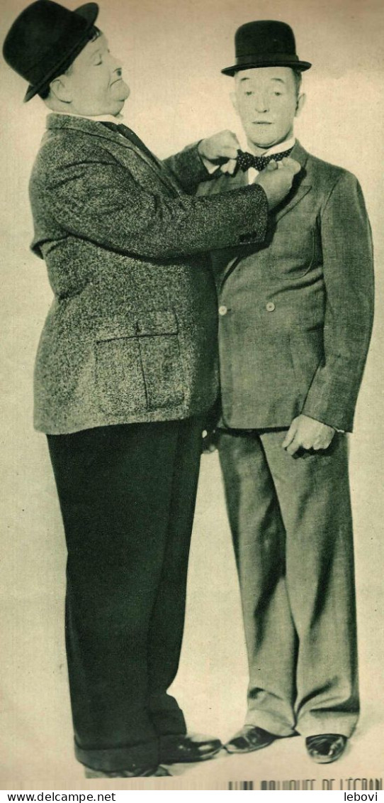 LAUREL Et HARDY Grande Photo Pleine Page Dans « A-Z » Hebdomadaire Illustrée N° 7 (05/05/1935) - Autres Formats