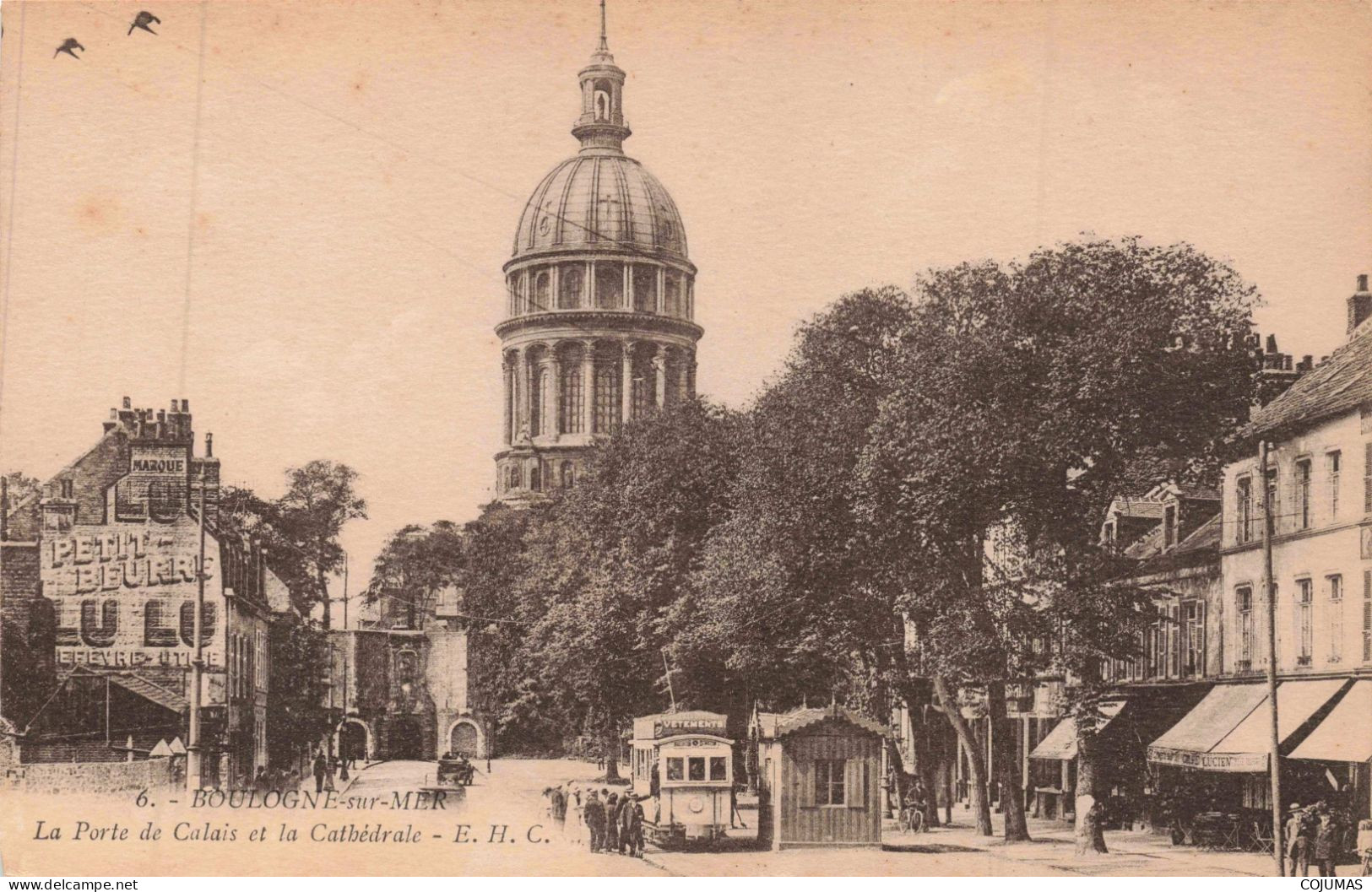 62 - BOULOGNE SUR MER _S28648_ La Porte De Calais Et La Cathédrale - Boulogne Sur Mer