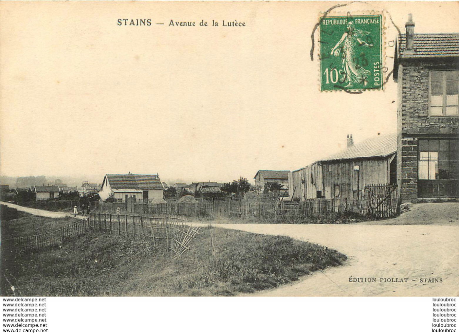 RARE STAINS AVENUE DE LA LUTECE - Stains