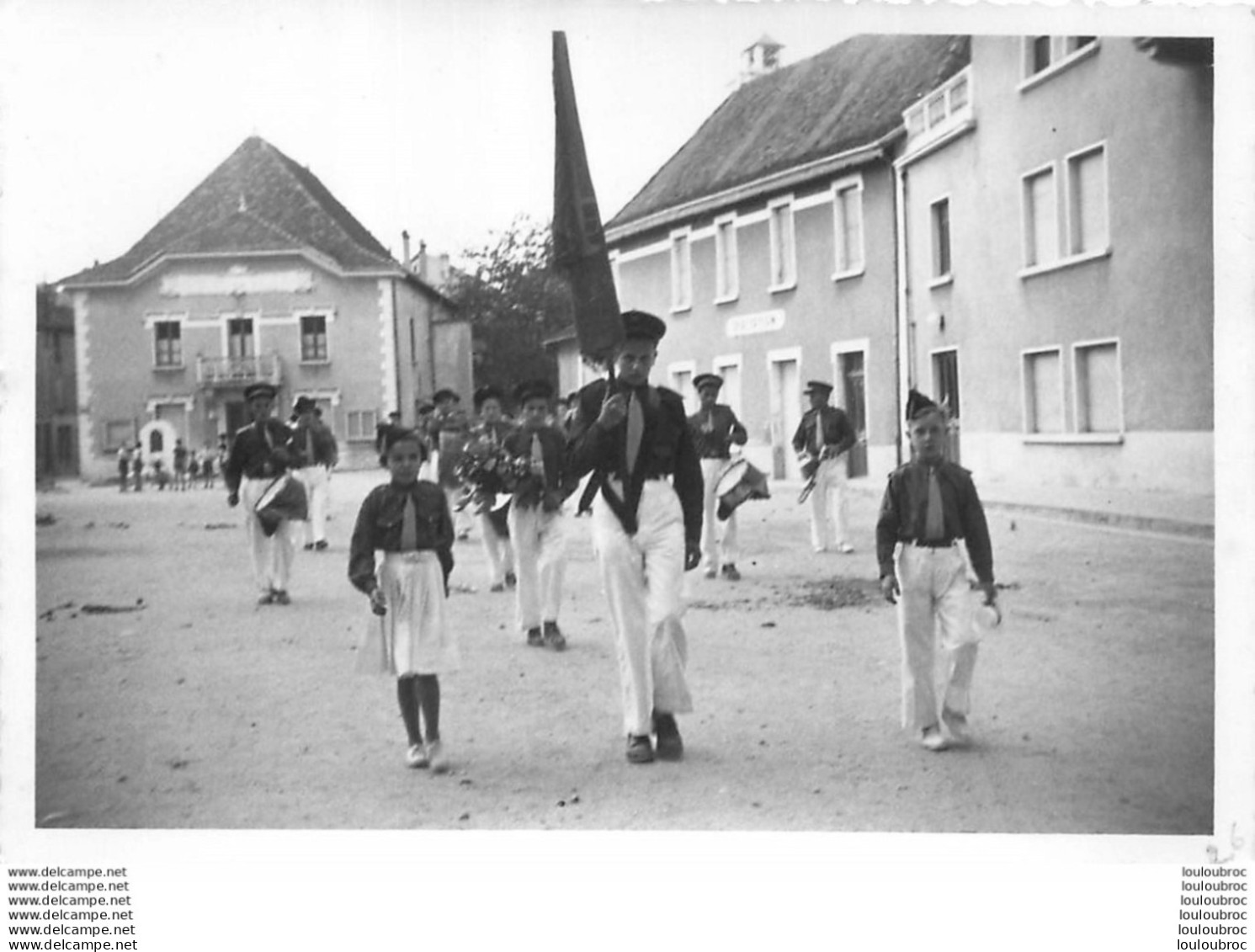 LES ABRETS ISERE LA FANFARE FETE COMMUNALE 1967  PHOTO ORIGINALE FAURE 12 X 8 CM B3 - Places