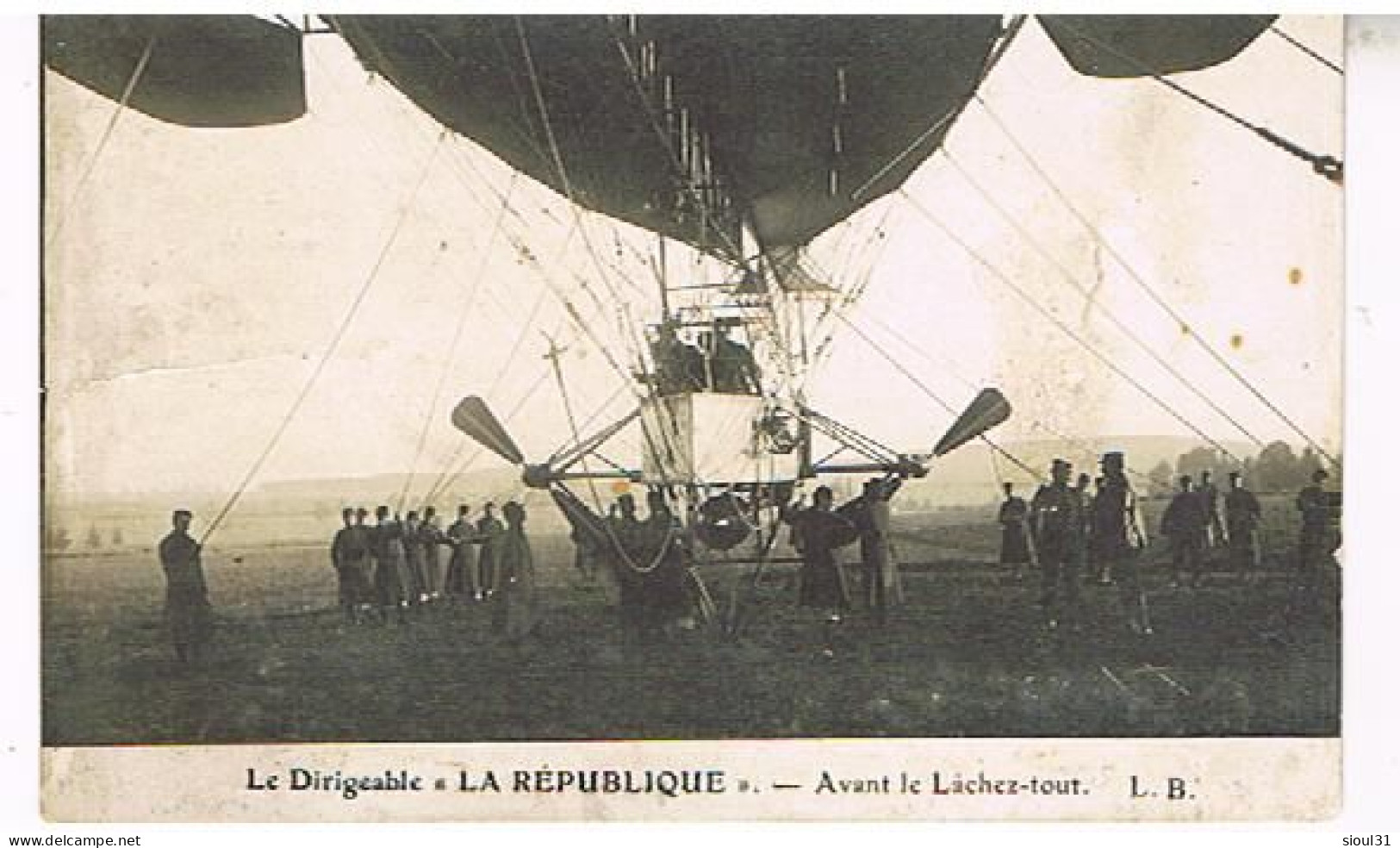 DIRIGEABLE LA REPUBLIQUE  AVANT LE LACHER TOUT  CARTE PHOTO - Zeppeline