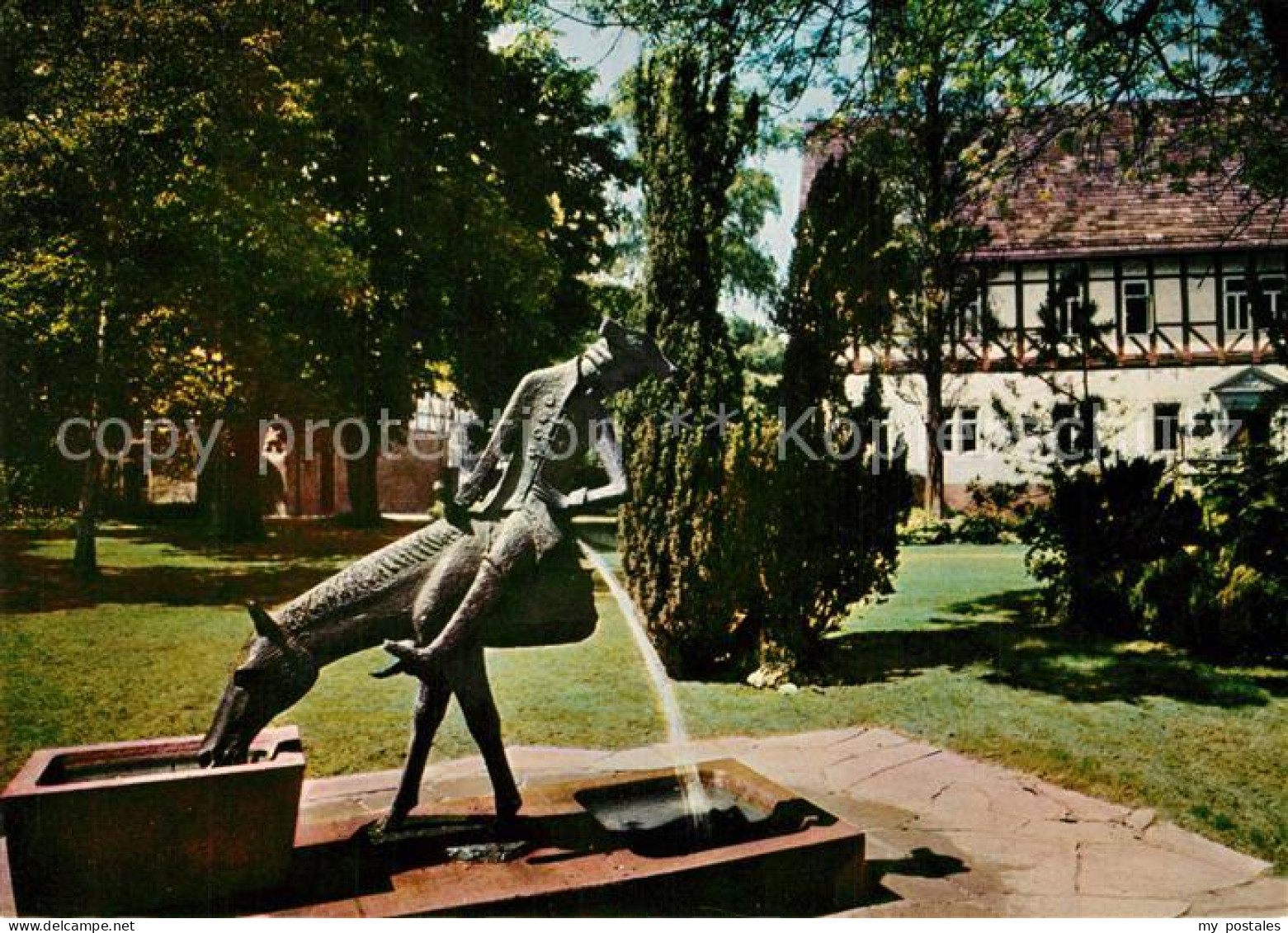 73306635 Bodenwerder Muenchhausen Haus Mit Neuem Brunnen Bodenwerder - Bodenwerder