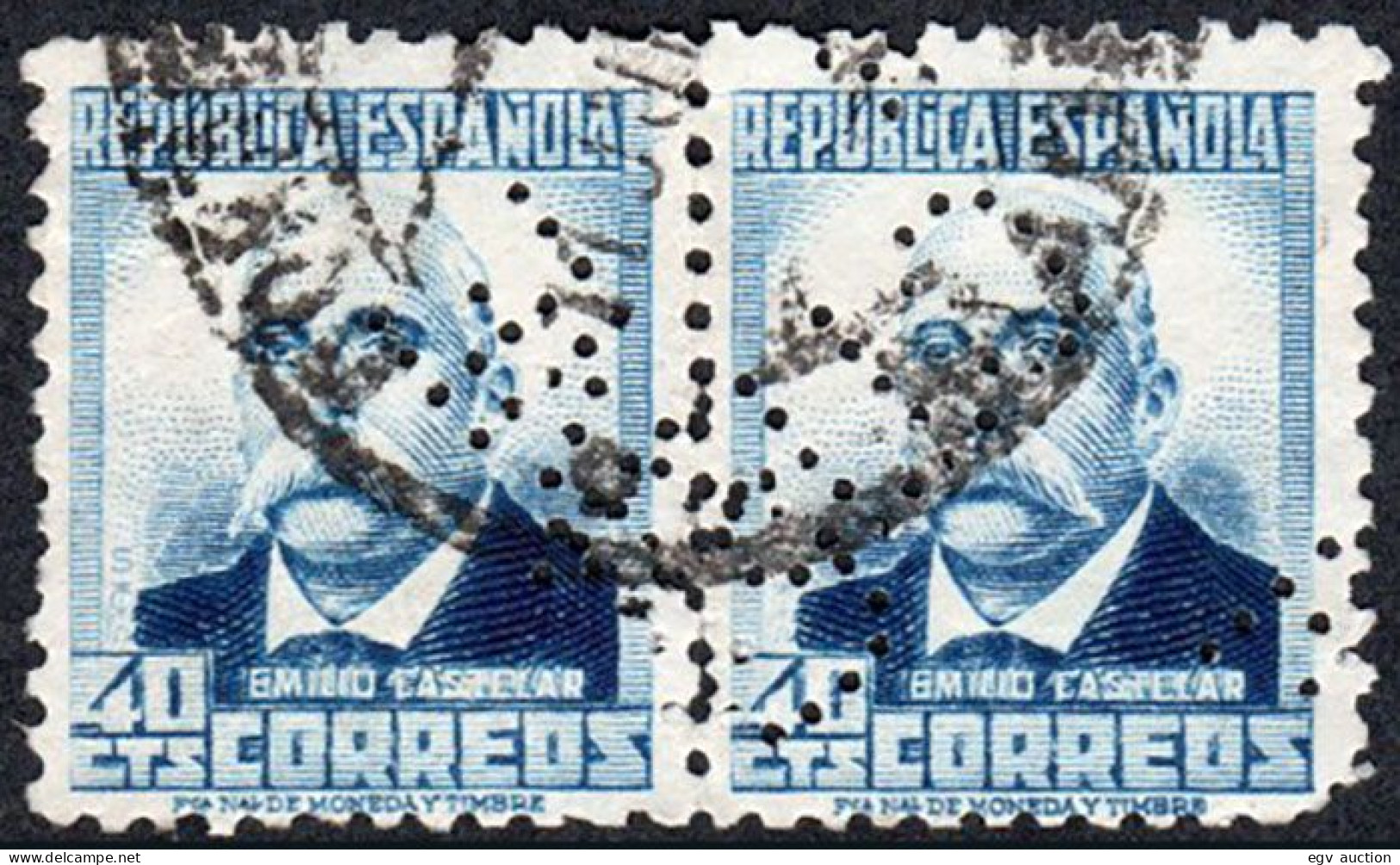 Madrid - Perforado - Edi O 670 Pareja - "CTNE" (Telefónica) - Used Stamps