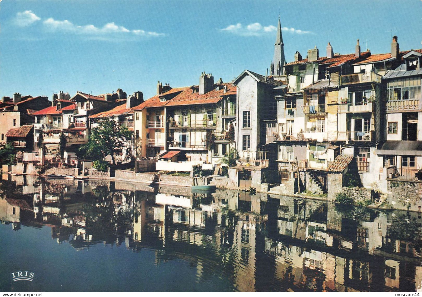 AURILLAC - LES VIEILLES MAISONS SUR LES BORDS DE LA JORDANNE - Aurillac