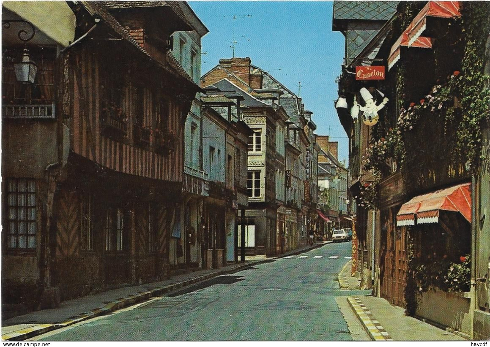 CPSM - Format 10,5 X 15 Cm - ARTAUD Frères - Editeurs - 3 - ORBEC - Rue  Grande - Orbec