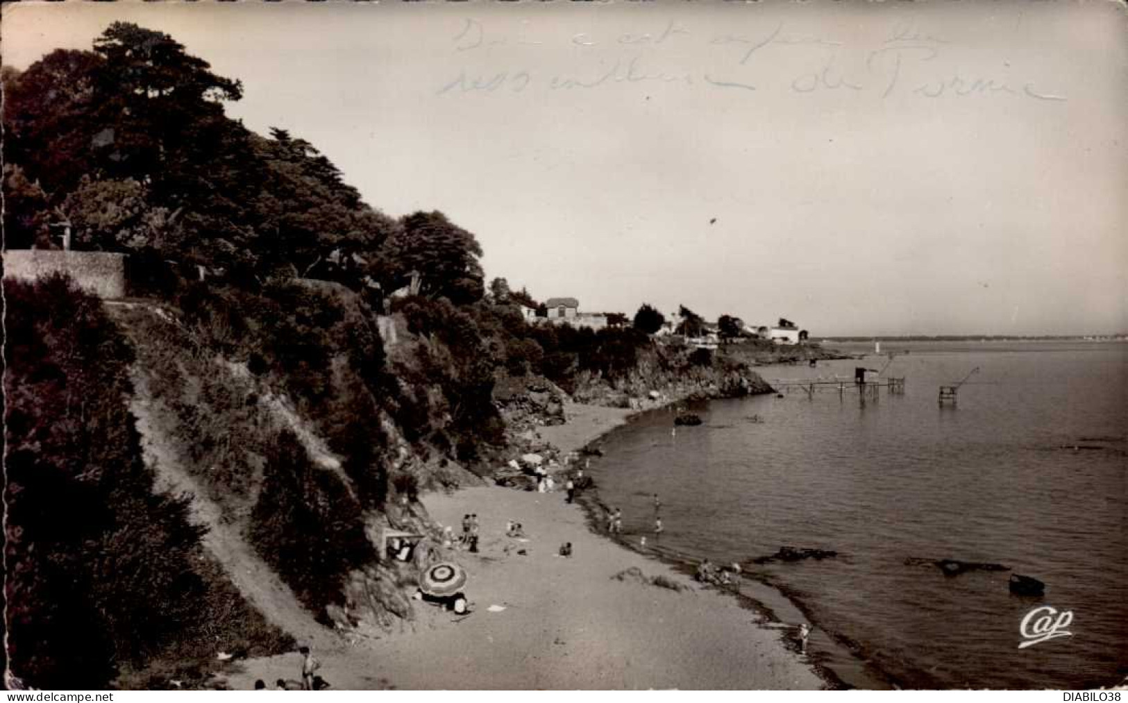 SAINT-NAZAIRE     ( LOIRE ATLANTIQUE  )    LA PLAGE   ( DISCRETE ECRITURE EN HAUT ) - Saint Nazaire