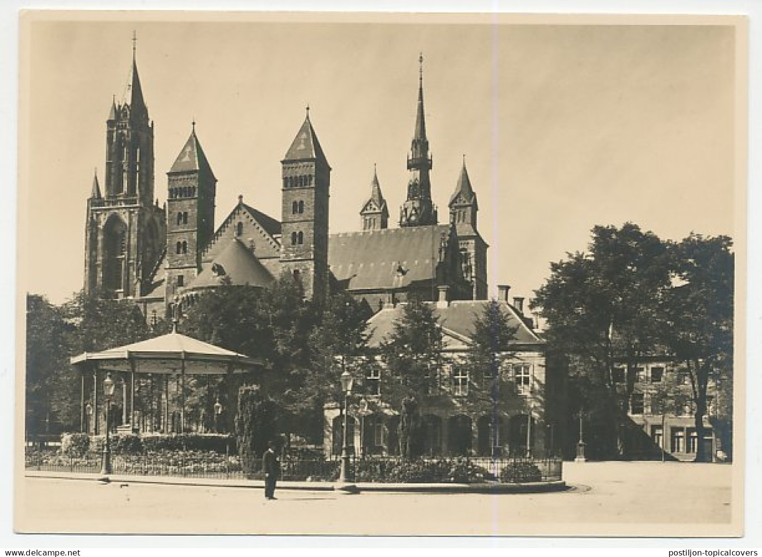 Postal Stationery Netherlands 1946 St. Servatius Church Maastricht - Eglises Et Cathédrales