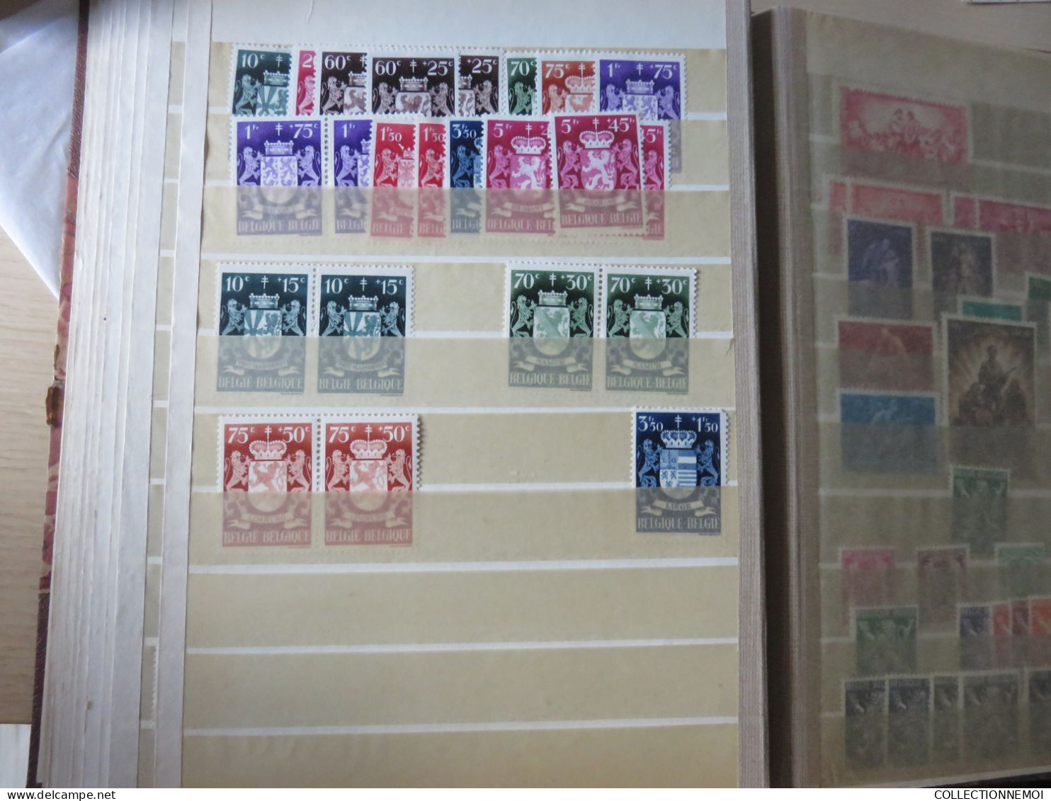 dans 4 classeurs des timbres collés ,,je montre tout ,,,,,,,,,,,,,,PRIX DERISOIRE ,,,,,,,,,,, timbres collés