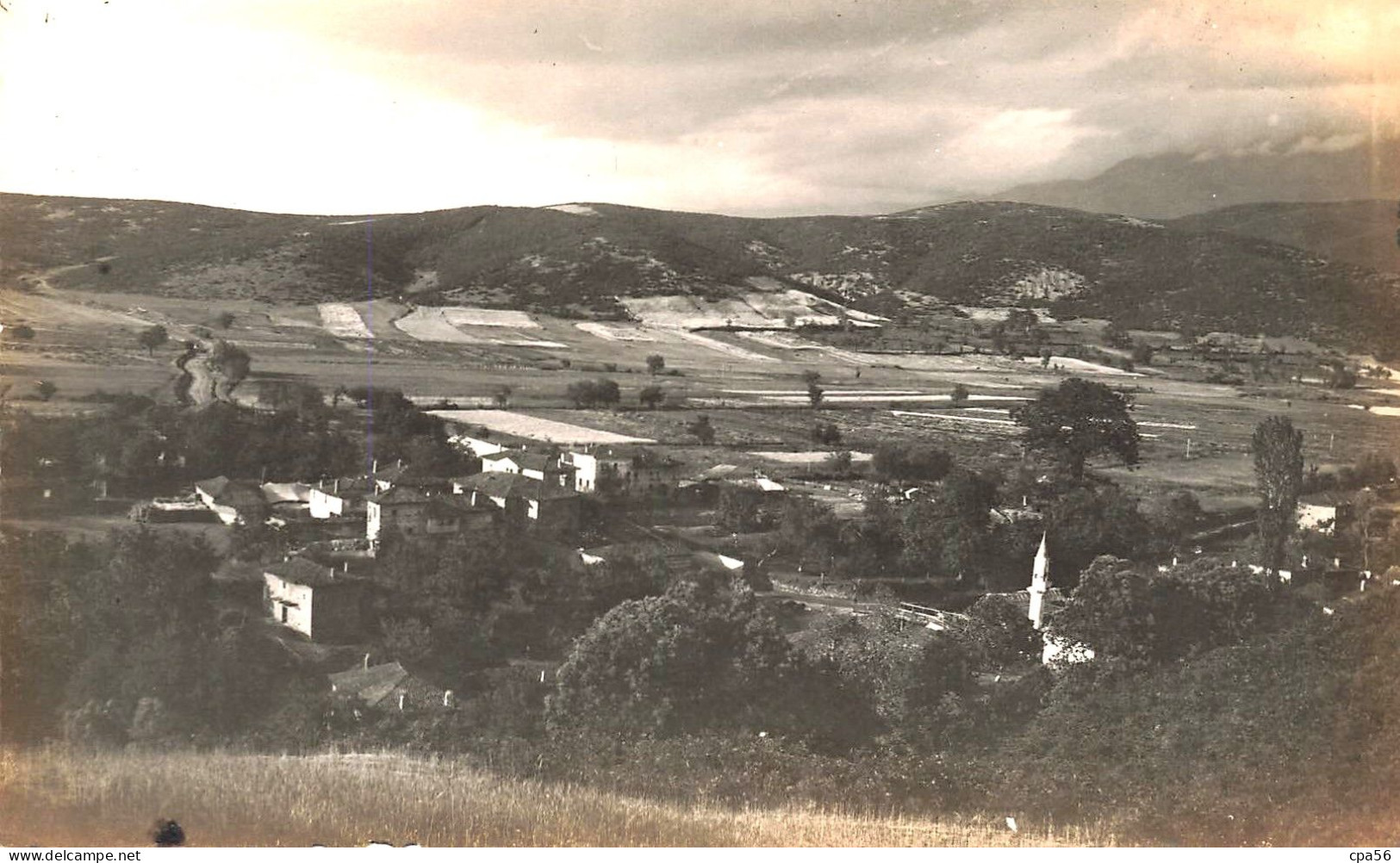 CARTE PHOTO 1917 - ALBANIA Village Des Environs De Pogradec - Albania