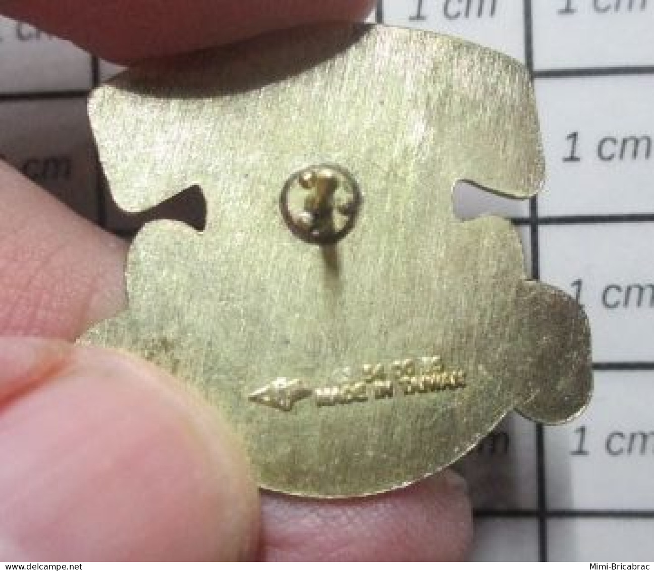 1818A Pin's Pins / Beau Et Rare / MARQUES /  AVIREX 50 ANS 1941 1991 - Trademarks