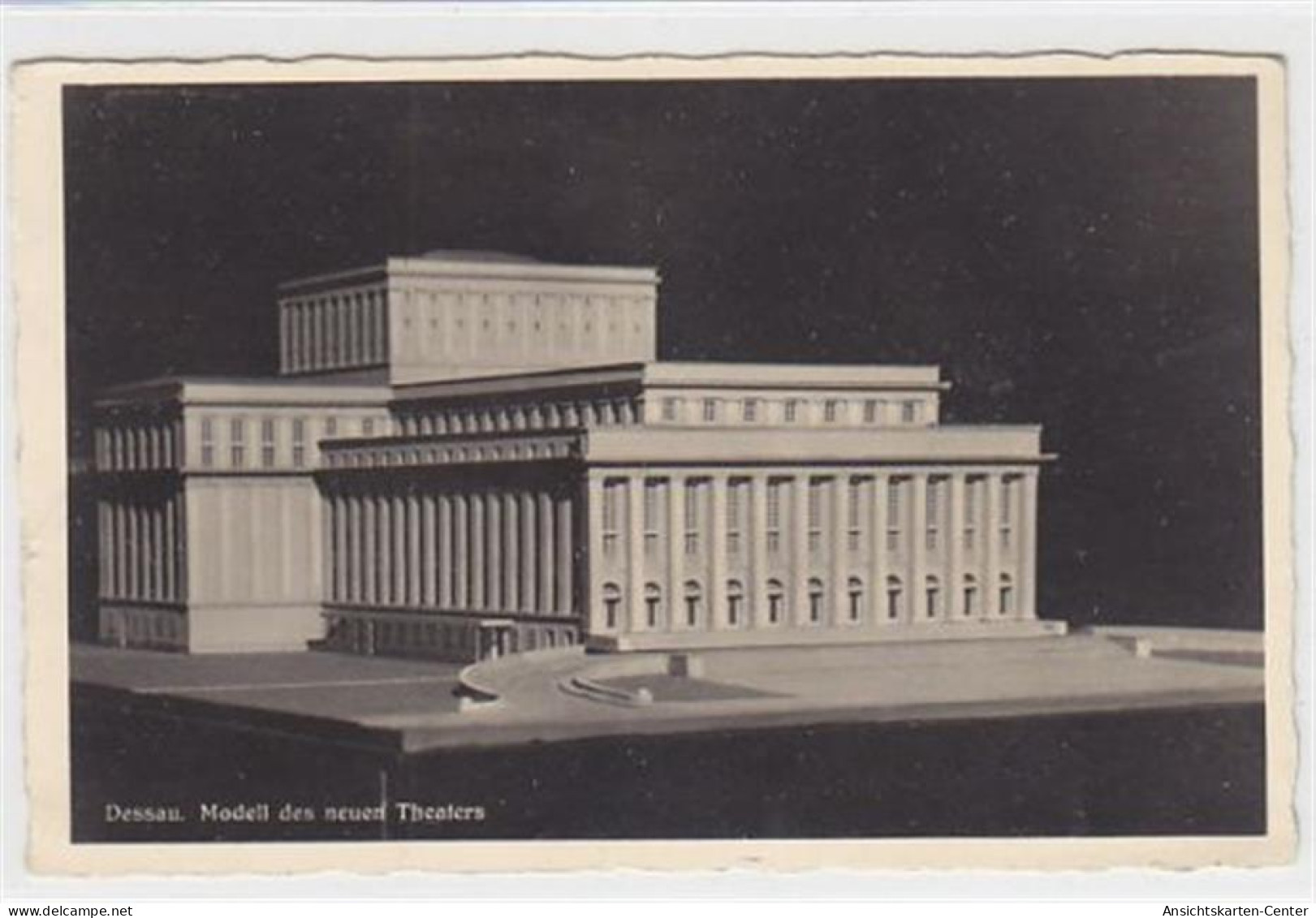 39060507 - Dessau. Modell Des Neuen Theaters Gelaufen 1940. Leichter Bug, Sonst Gut Erhalten - Dessau