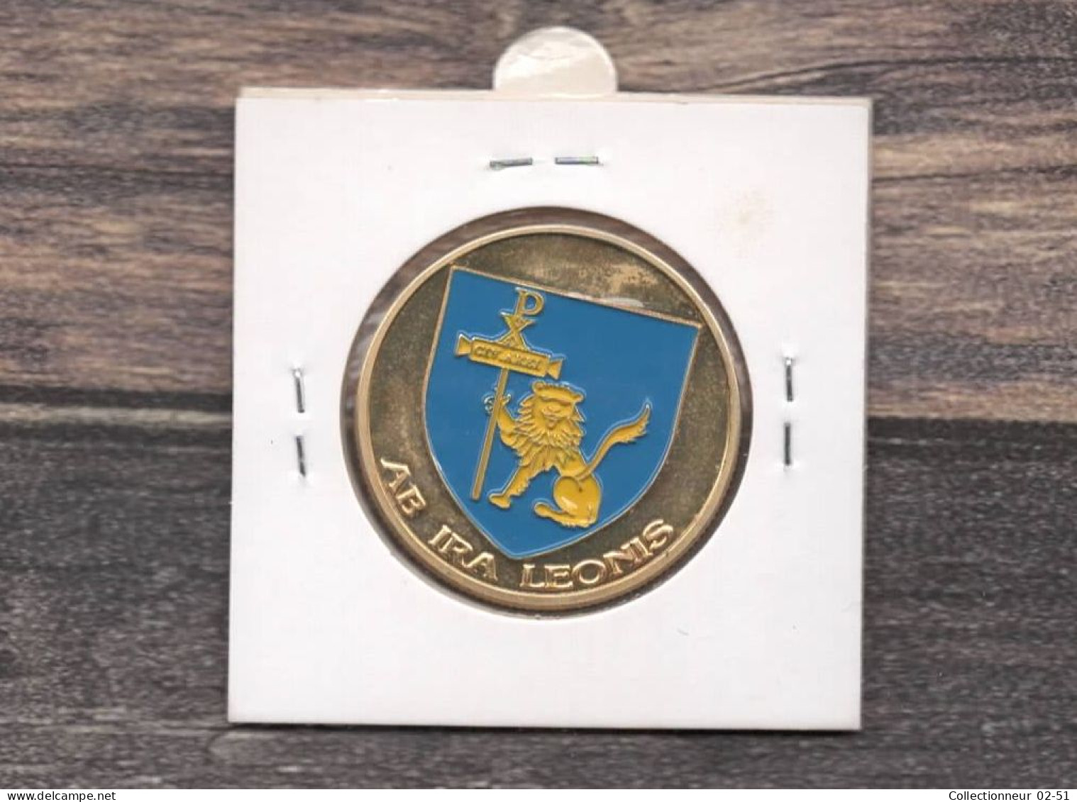 Médaille Souvenirs&Patrimoine : Le Cloître St-Trophi(n)e (couleur Or) - Autres & Non Classés