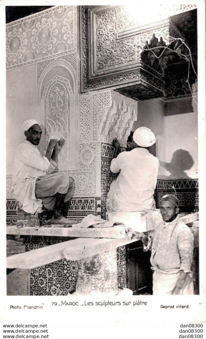 MAROC LES SCULPTEURS SUR PLATRE - Kunsthandwerk