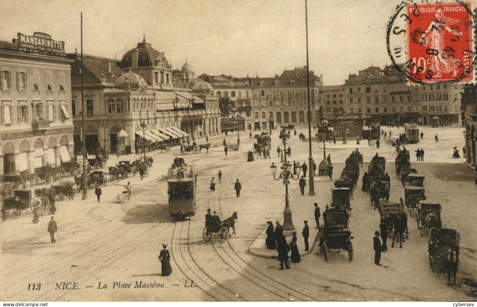 NICE- Place Masséna - Tramway - Fiacres - Markten, Pleinen