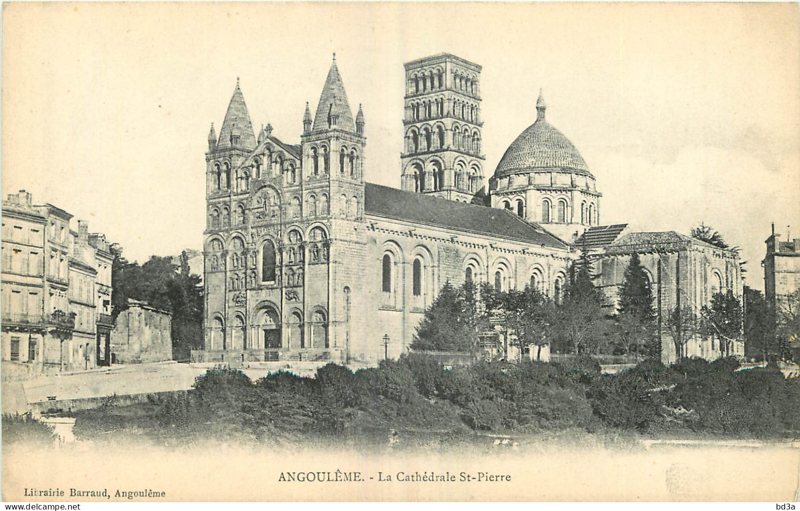 16 - ANGOULEME - LA CATHEDRALE SAINT PIERRE - Angouleme