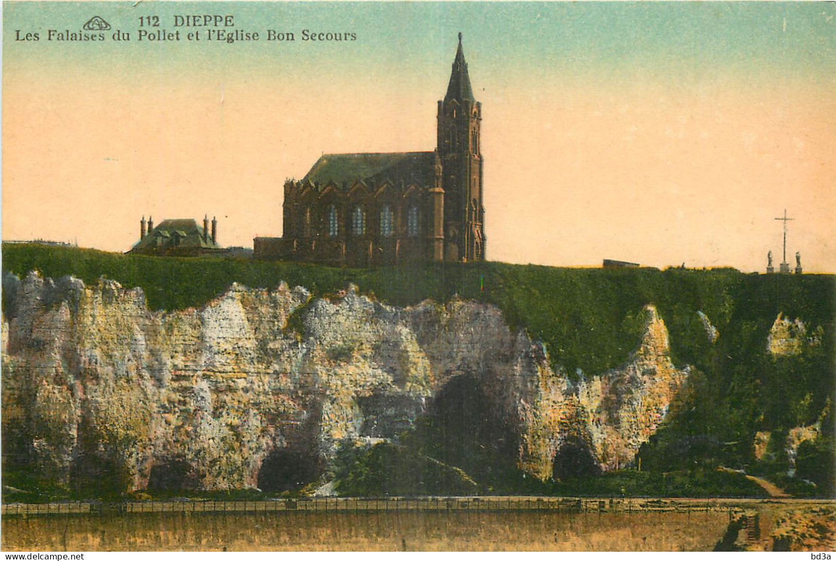  76  - DIEPPE - LES FALAISES DU POLLET ET L'EGLISE BON SECOURS - Dieppe