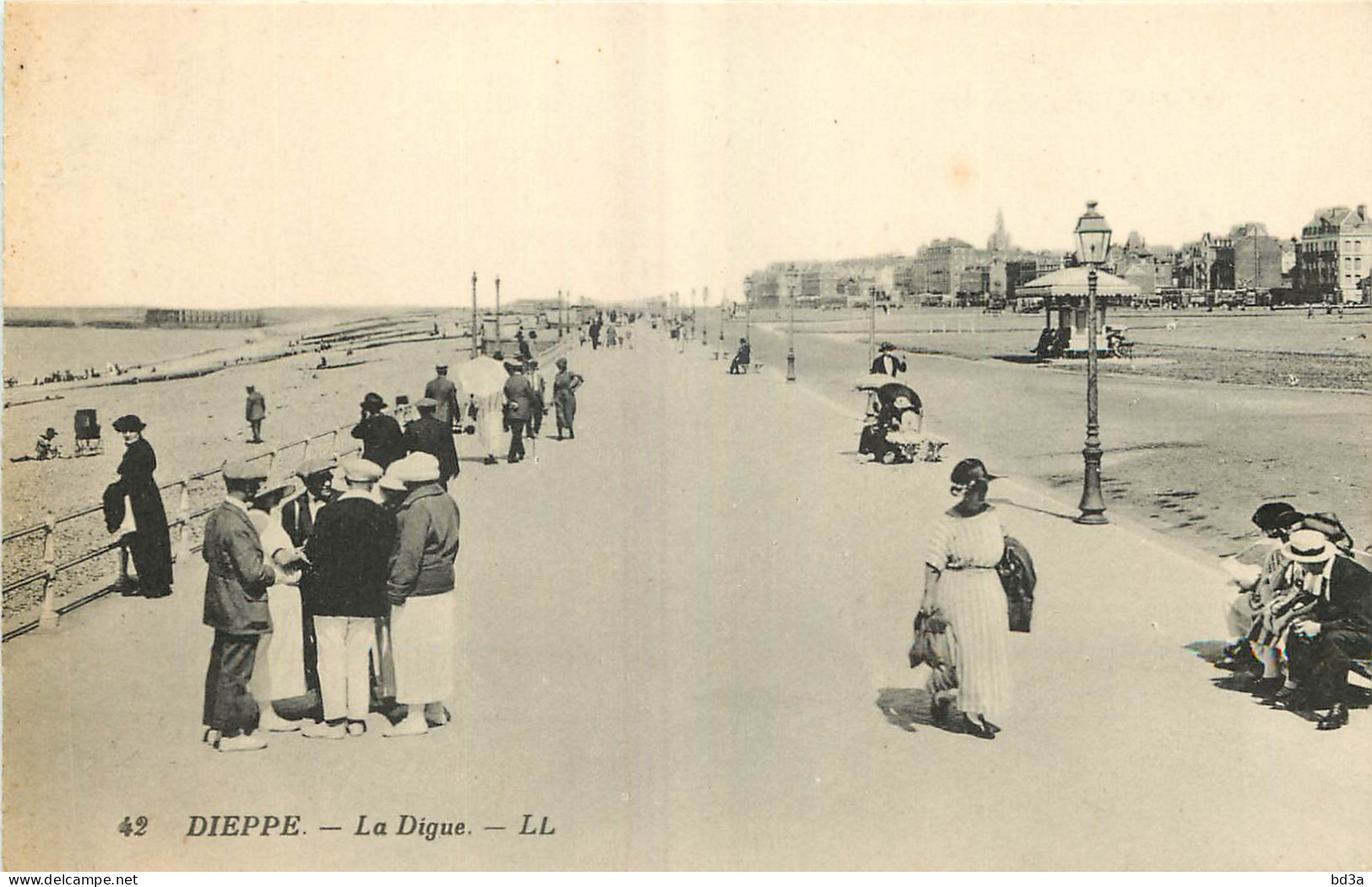 76 - DIEPPE - LA DIGUE - LL - 42 - Dieppe