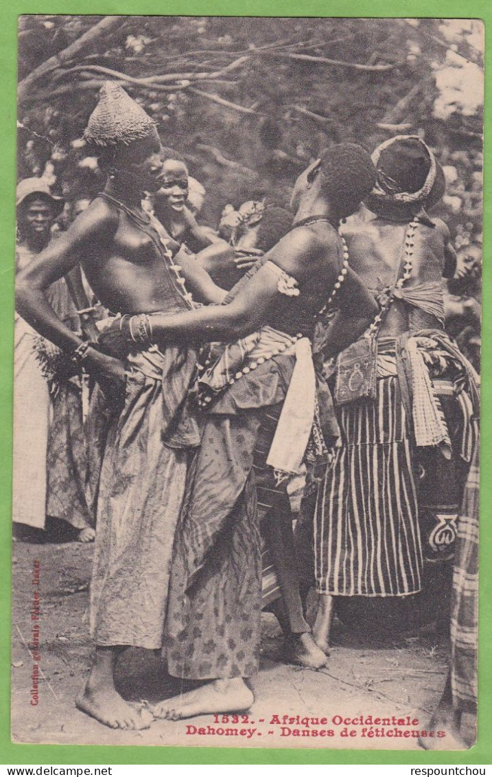 RARE CPA DAHOMEY Danses De Féticheuses Seins Nus Animé - Dahome