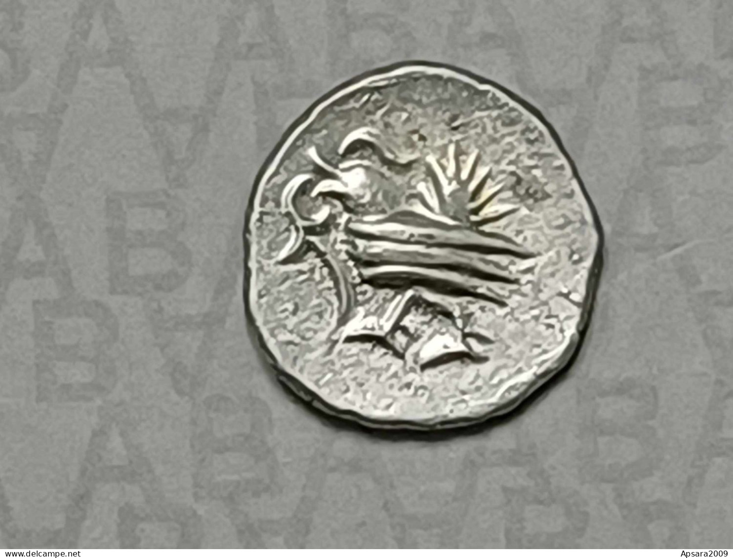 CAMBODGE / CAMBODIA/ Coin Silver Khmer Antique With Very High Silver Content ( Big Size ) - Camboya