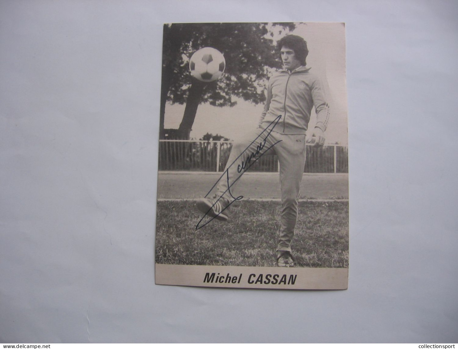 Football -  Autographe - Carte Signée Michel Cassan - Autographes