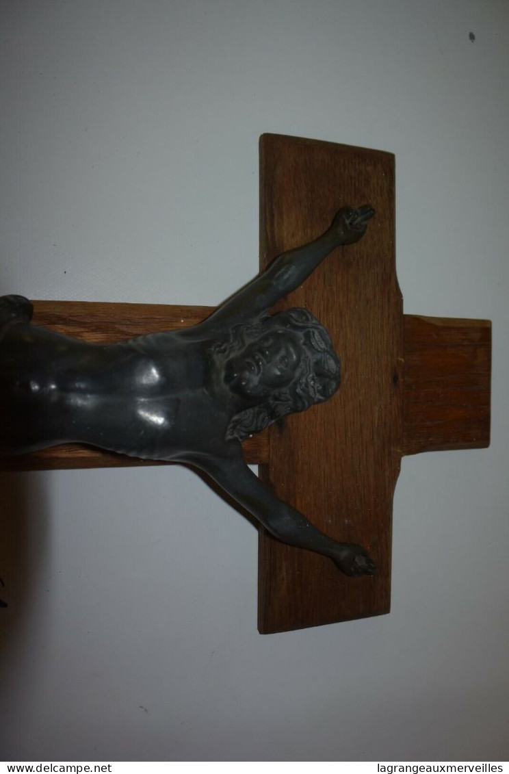 E1 Magnifique Christ Sur La Croix - Métal Et Bois - Religion - Religion & Esotericism