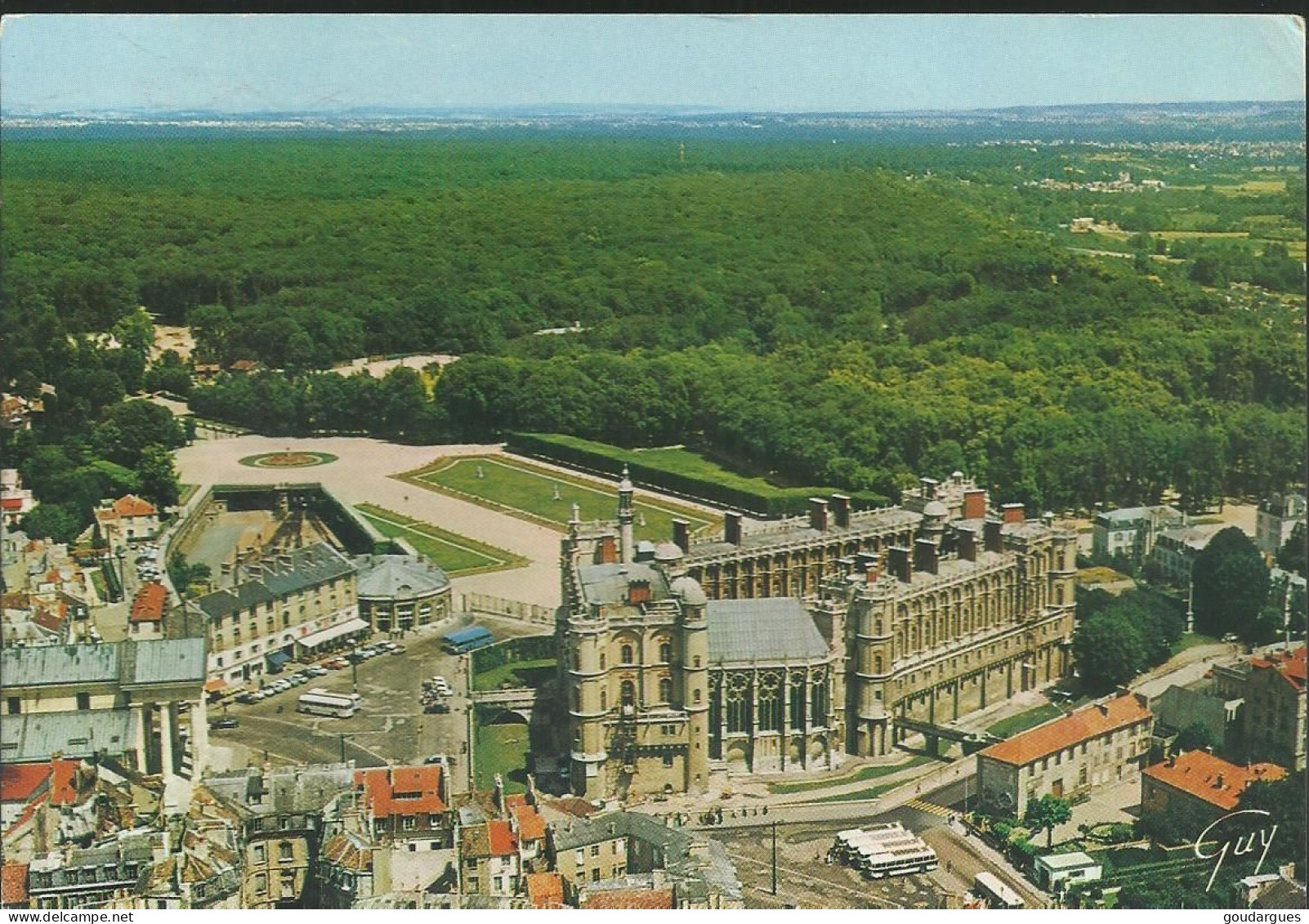 Saint-germain-en-Laye - Vue Aériennne : Le Château Et La Chapelle Saint-Louis - Au Second Plan, Les Jardins - (P) - St. Germain En Laye (castle)