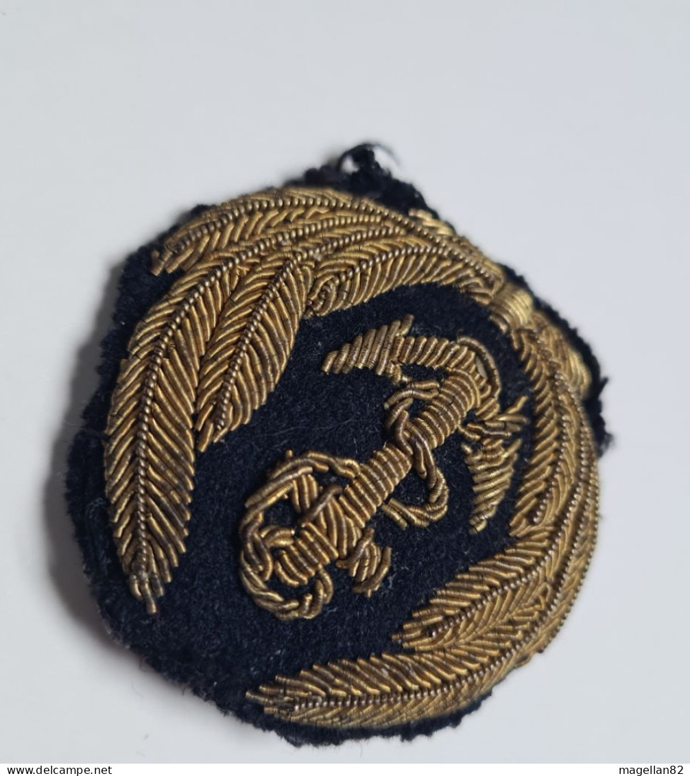 Ancienne Insigne De Casquette D'Officier De La Marine Nationale En Cannetille Dorée. - Marine