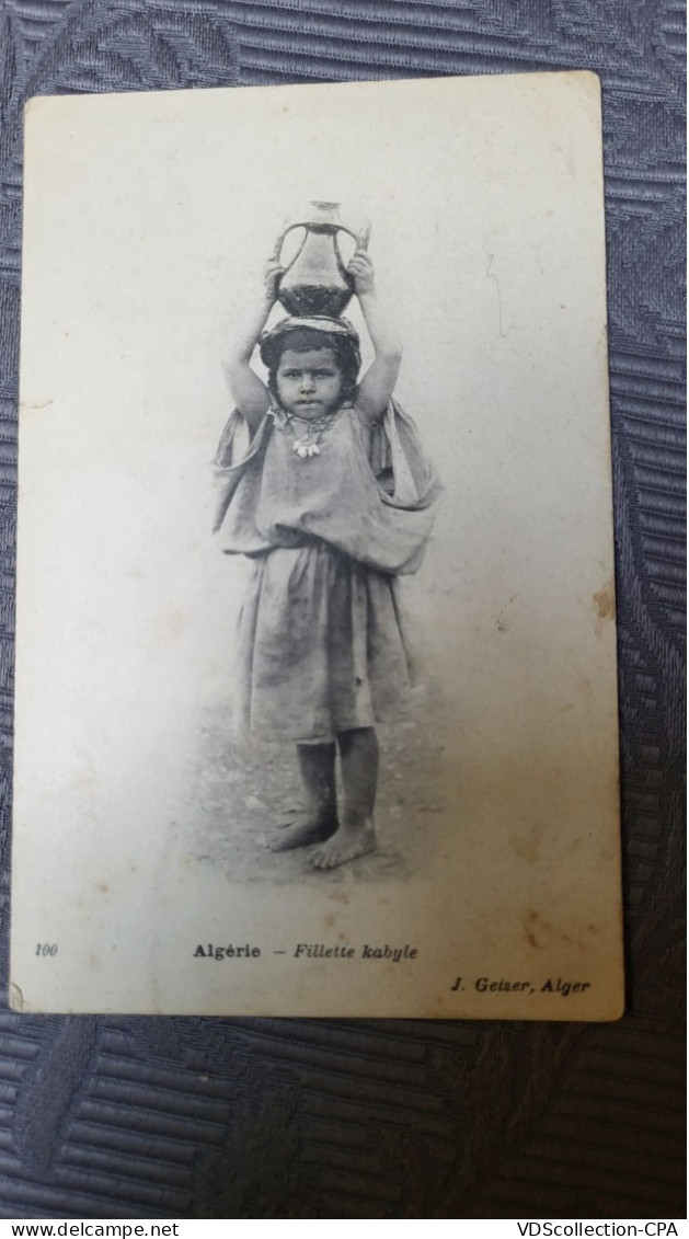 CPA -  ALGERIE  -  FILLETTE KABYLE- COLLECTION GEISER - Enfants