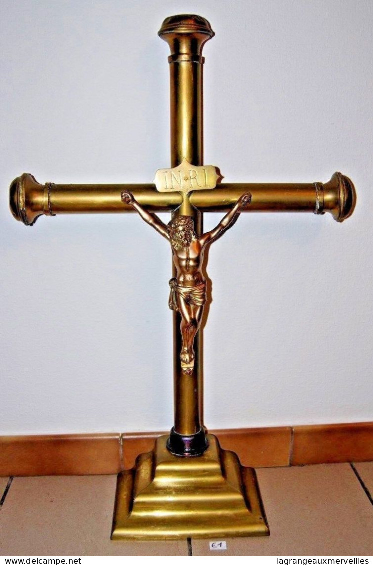 E1 Authentique Christ Sur La Croix - EGLISE - CUIVRE - FIN XIX CRISTO SULLA CROC - Godsdienst & Esoterisme