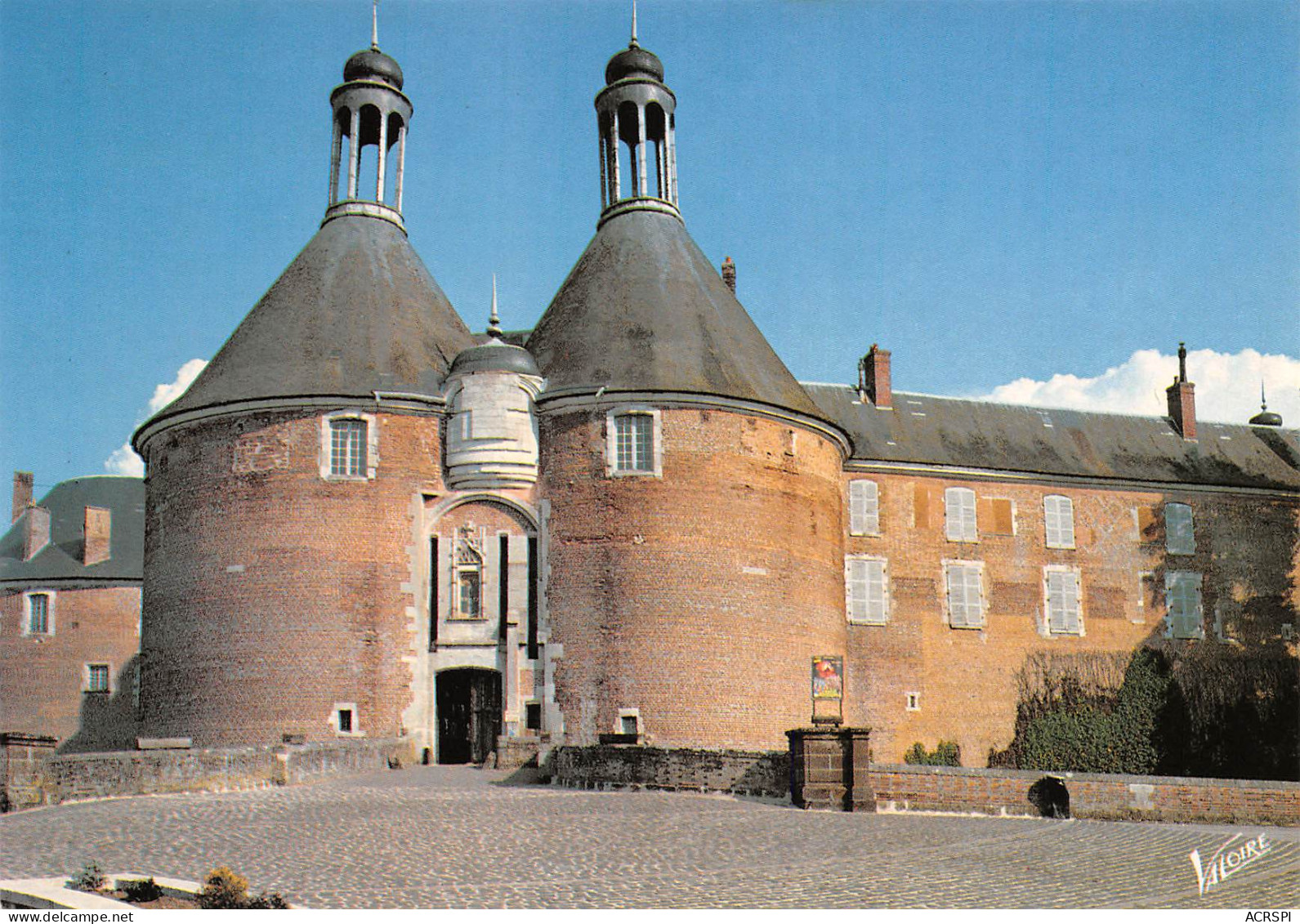 89 SAINT FARGEAU Le Chateau Tours De Bar Et De Toucy  Non Circulé éditions Valoire (Scans R/V) N° 55 \MO7045 - Saint Fargeau