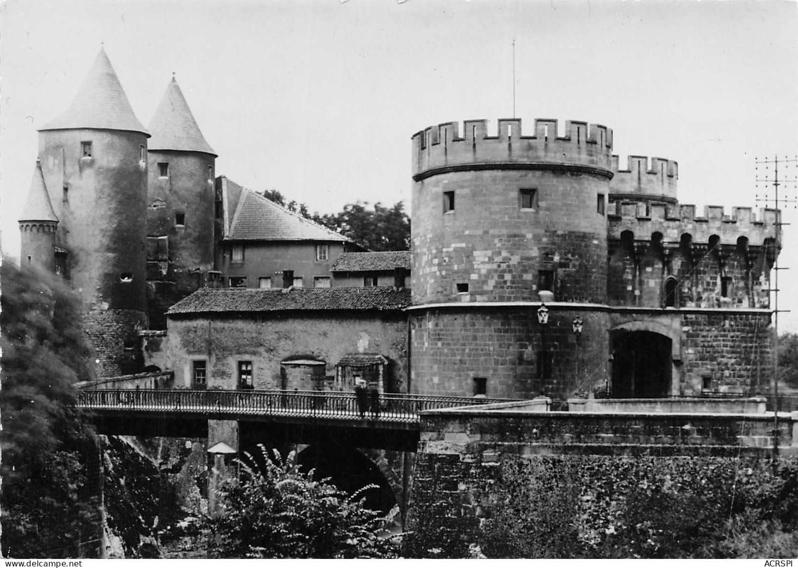 57 METZ  Porte De Allemands Et La Seille éditions La Cigogne (Scans R/V) N° 7 \MO7067 - Metz