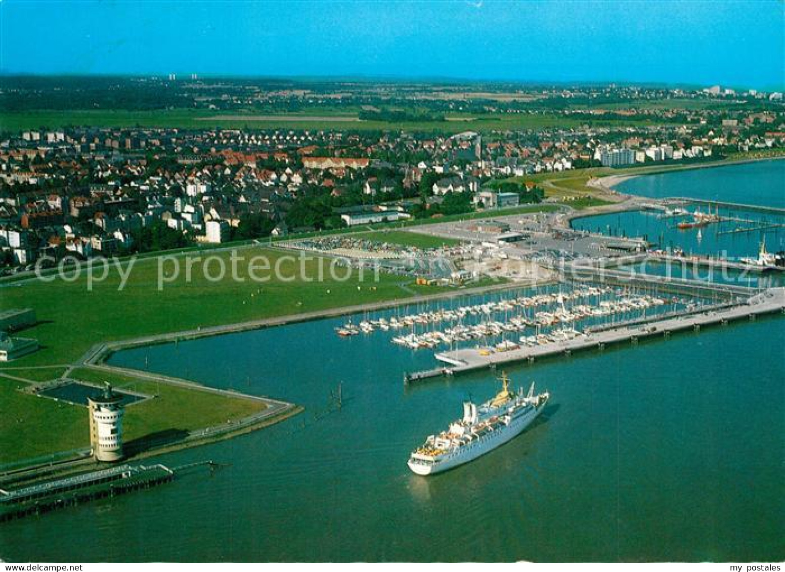 73295982 Cuxhaven Nordseebad Neue Seebaederbruecke Mit Jachthafen Und Stadt Alte - Cuxhaven