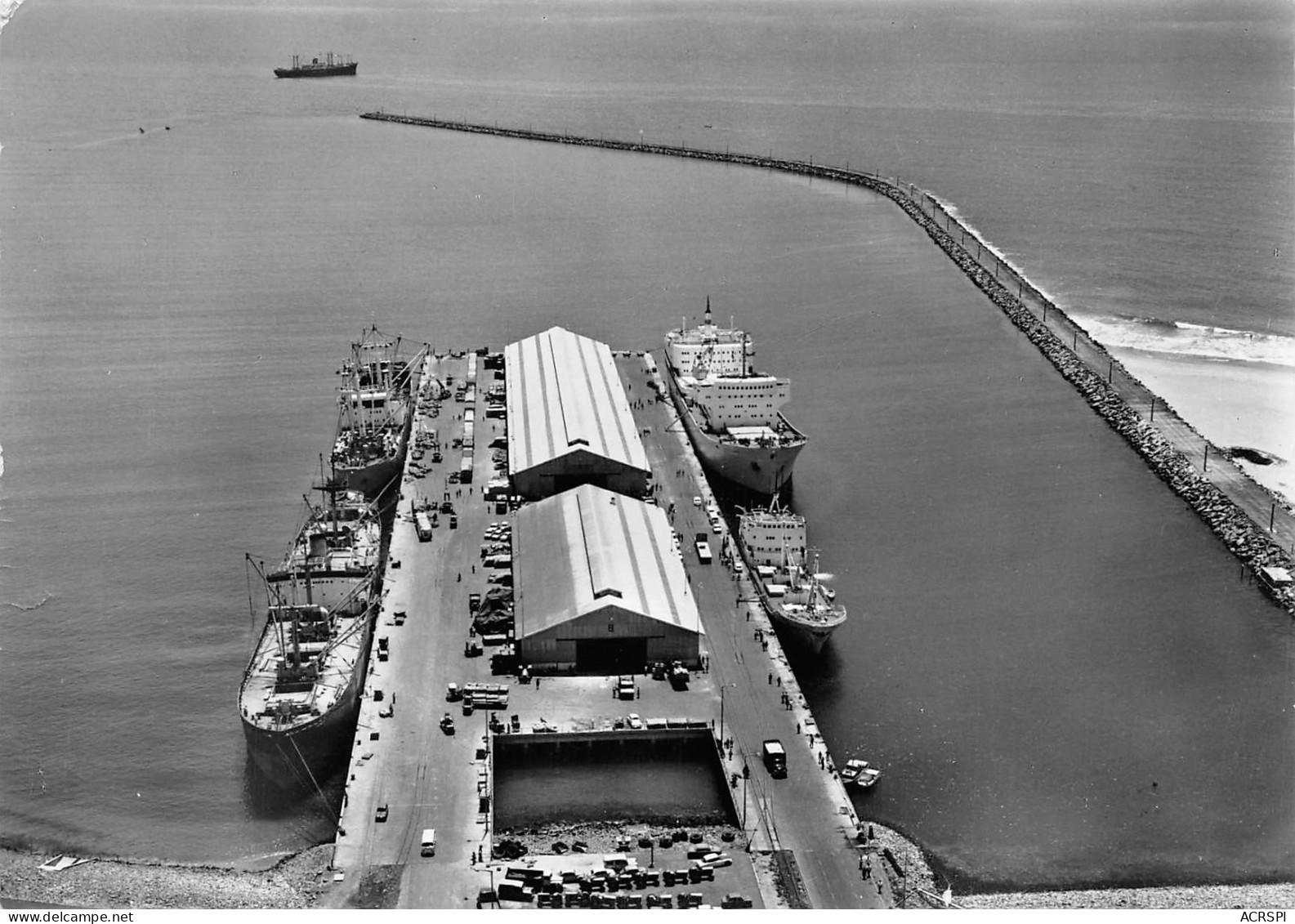 TOGO Lomé Port Autonome    (Scans R/V) N° 8 \MP7103 - Togo