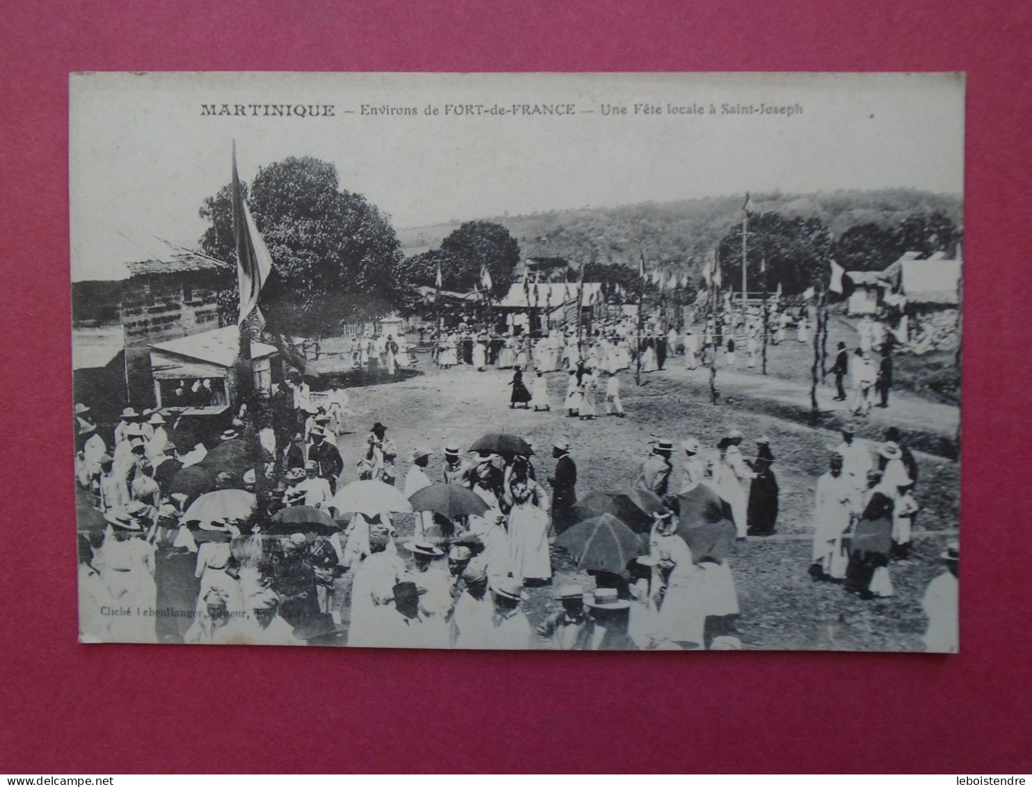 CPA    MARTINIQUE  ENVIRONS DE FORT DE FRANCE  UNE FETE LOCALE A SAINT JOSEPH    NON VOYAGEE - Fort De France