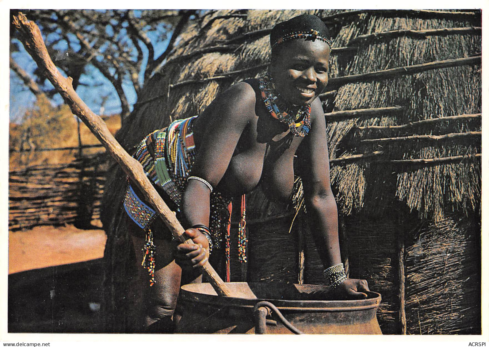 RSA Southern Africa Woman At Cooking Pot éd PTY DURBAN (Scans R/V) N° 70 \MP7109 - Zuid-Afrika