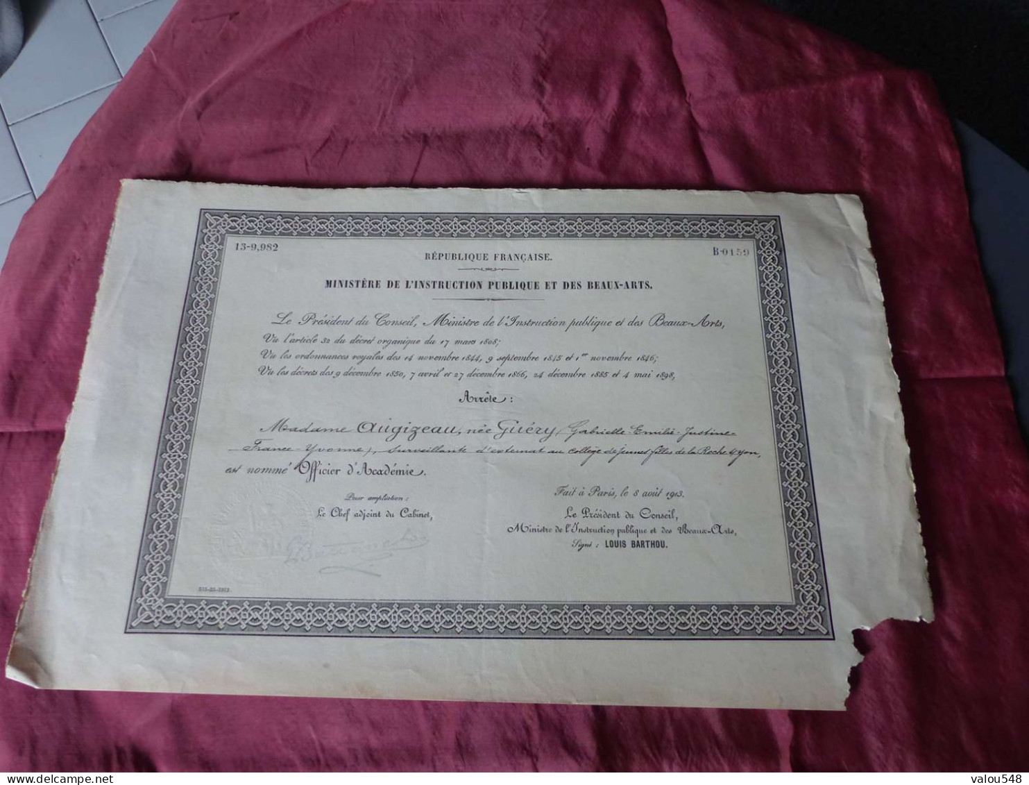 VP-2 , Diplôme , Ministère De L'instruction Publique Et Des Beaux Arts, Officier D'académie, 8 Août 1913 - Diplomas Y Calificaciones Escolares