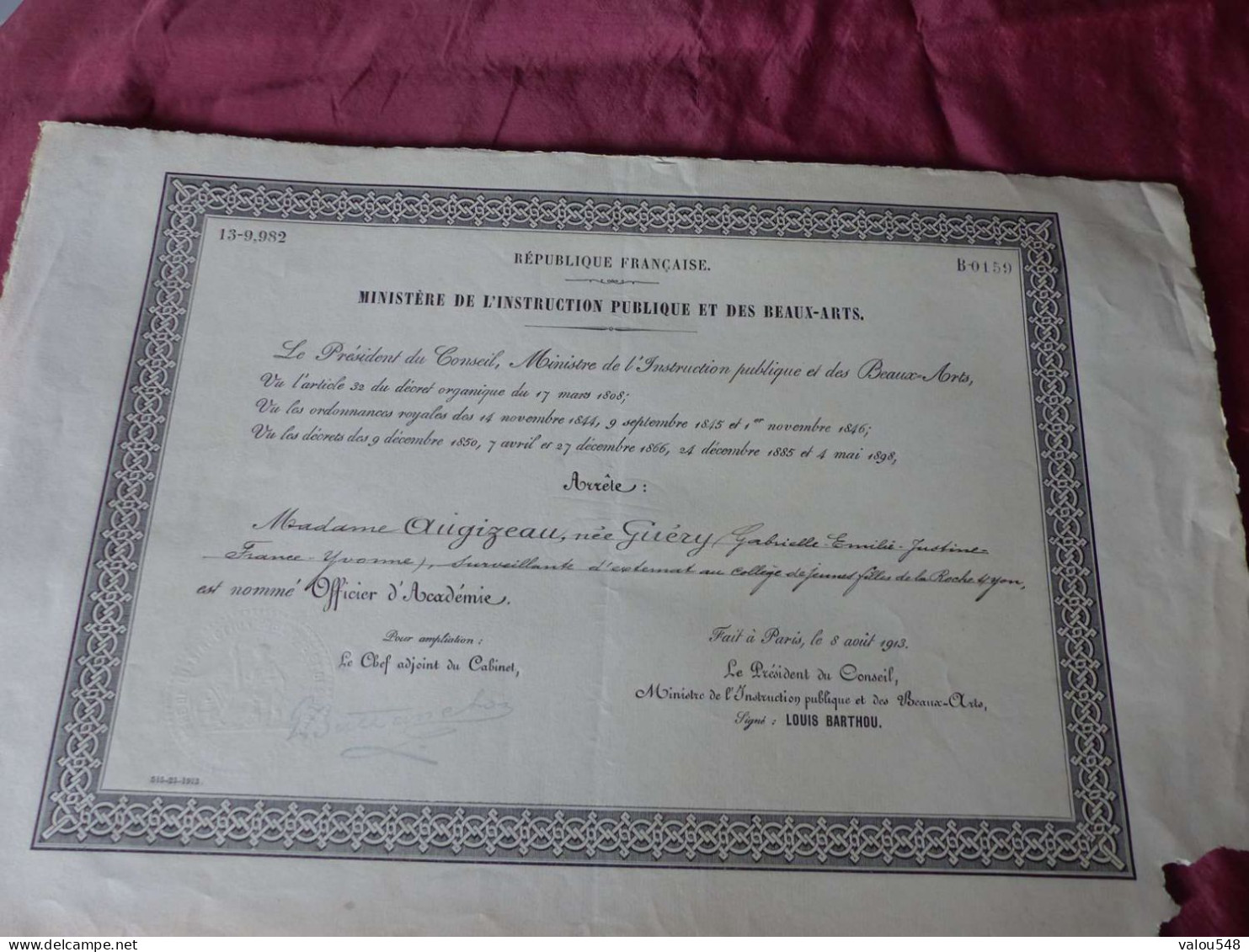 VP-2 , Diplôme , Ministère De L'instruction Publique Et Des Beaux Arts, Officier D'académie, 8 Août 1913 - Diploma's En Schoolrapporten