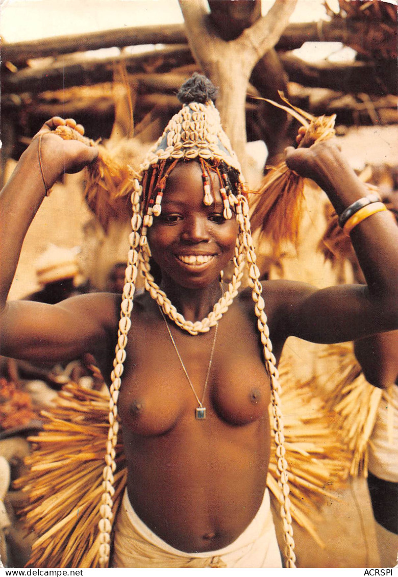 COTE D'IVOIRE Danseuse SENOUFO éd Nourault à Abidjan  (2 Scans) N° 39 \MP7113 - Côte-d'Ivoire