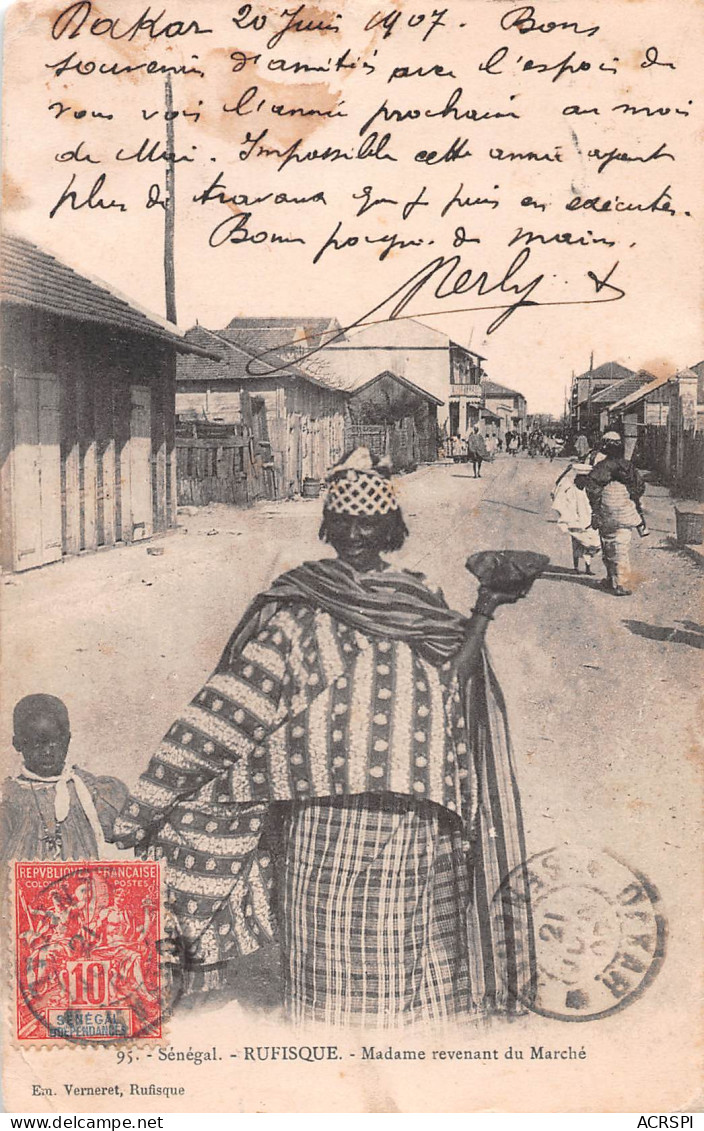 SENEGAL RUFISQUE Madame Revenant Du Marché Central édition Verneret  (Scan R/V) N° 53 MP7119 - Sénégal