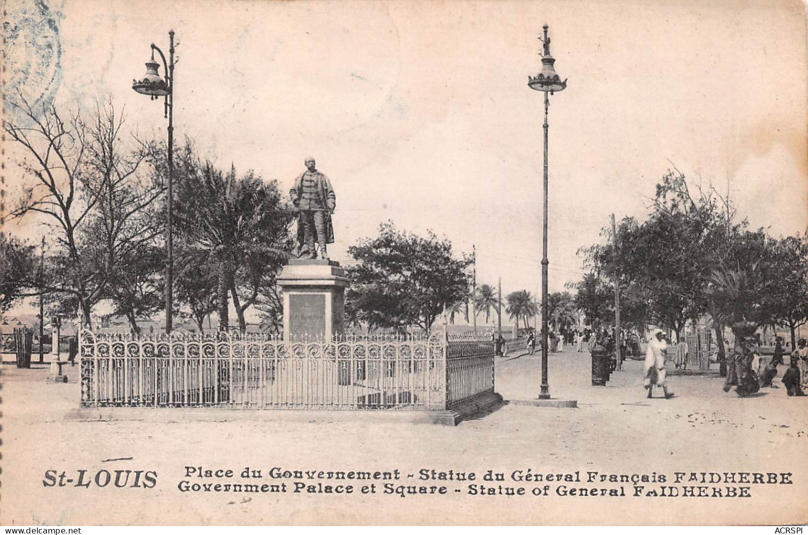 SENEGAL SAINT LOUIS Place Du Gouvernement Et Statue Du Général Français Faidherbe Beaux Timbres  (Scan R/V) N° 48 MP7119 - Sénégal