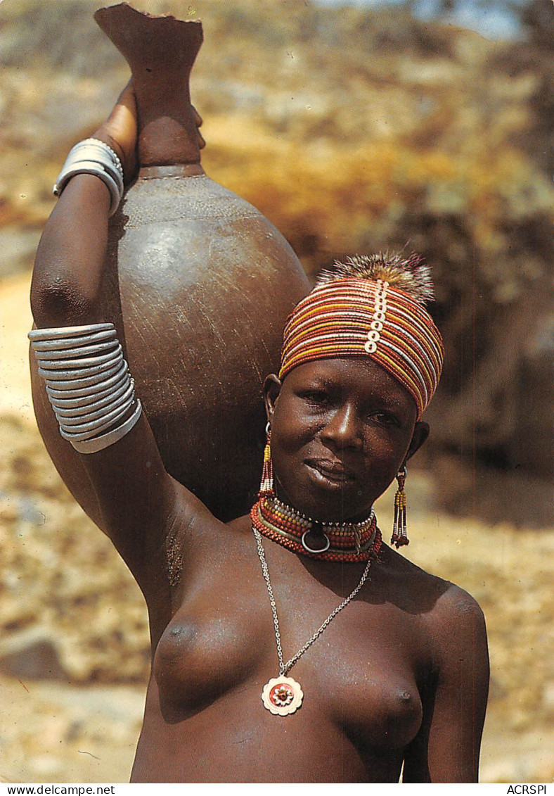 CAMEROUN OUDJILA  Porteuse D'eau Femme Seins Nus Desnudo Nudi Top-Less Naked Nude (Scan R/V) N° 20 \MP7123 - Camerun