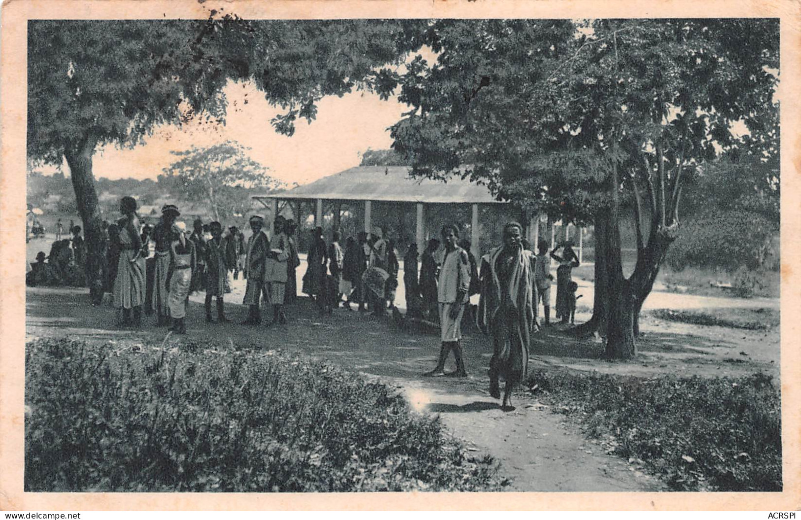 CONGO BRAZZAVILLE  Place Du Marché Indigène édition Braban (Scan R/V) N° 75 \MP7124 - Brazzaville