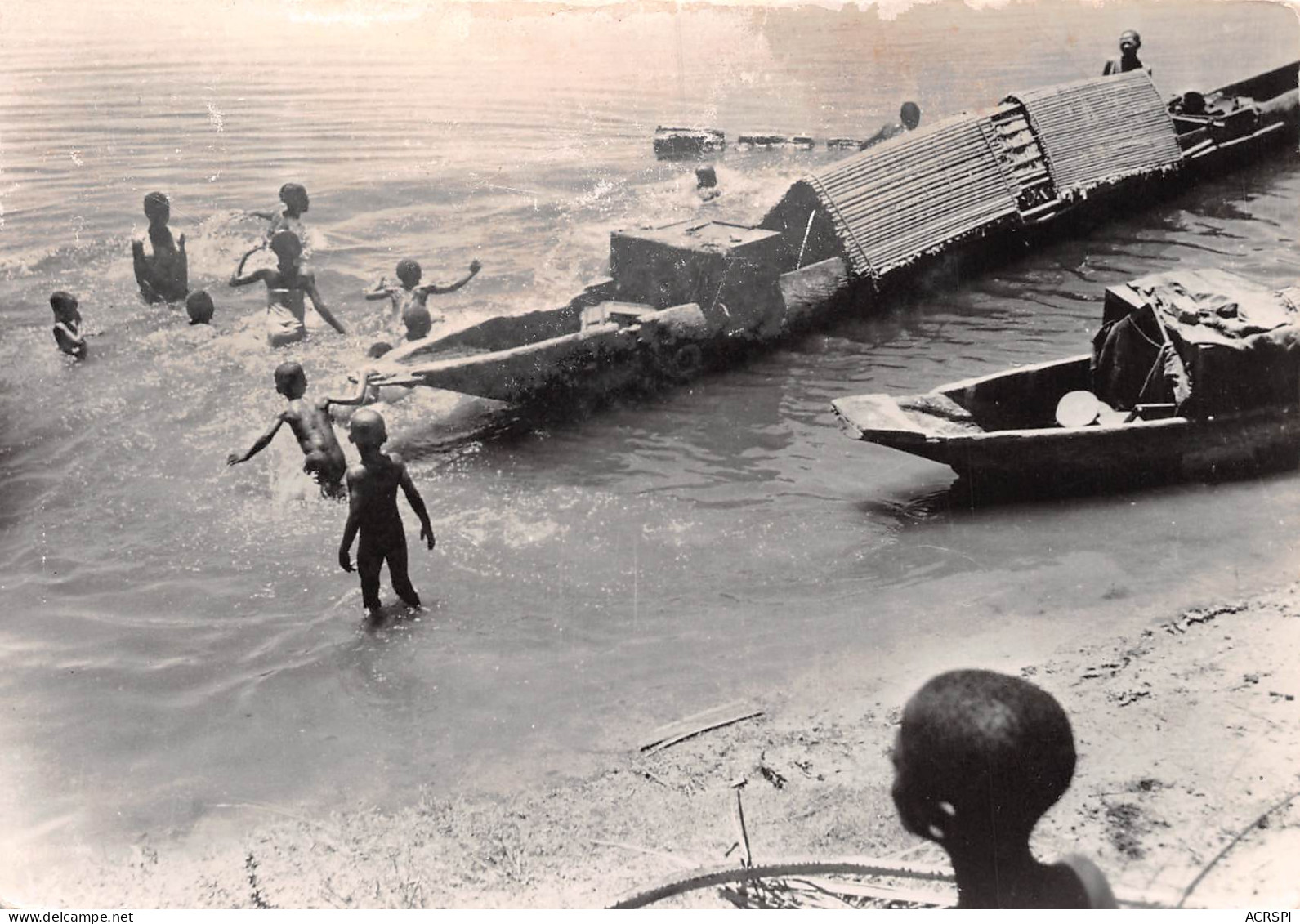 CONGO Brazzaville Pirogue Et Jeunes Baigneurs (Scan R/V) N° 19 \MP7126 - Brazzaville