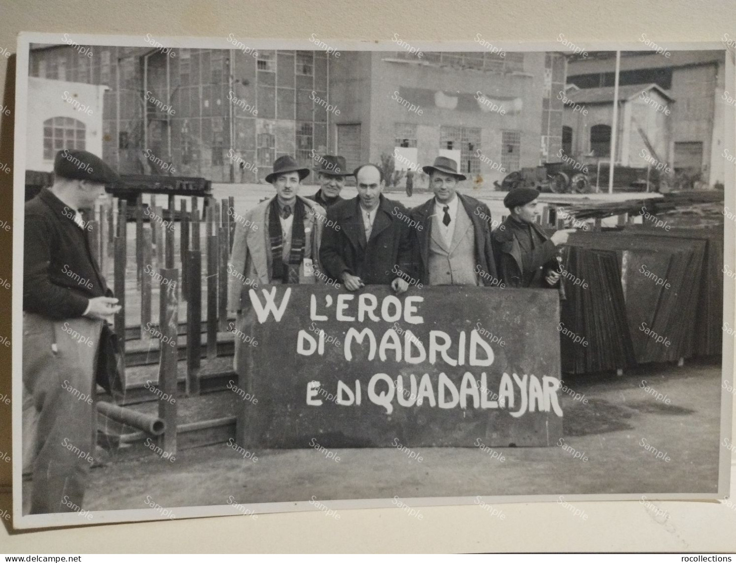 Italia Foto TRONCONE Napoli. Comunismo W Eroe Madrid Guadalajara - Europa