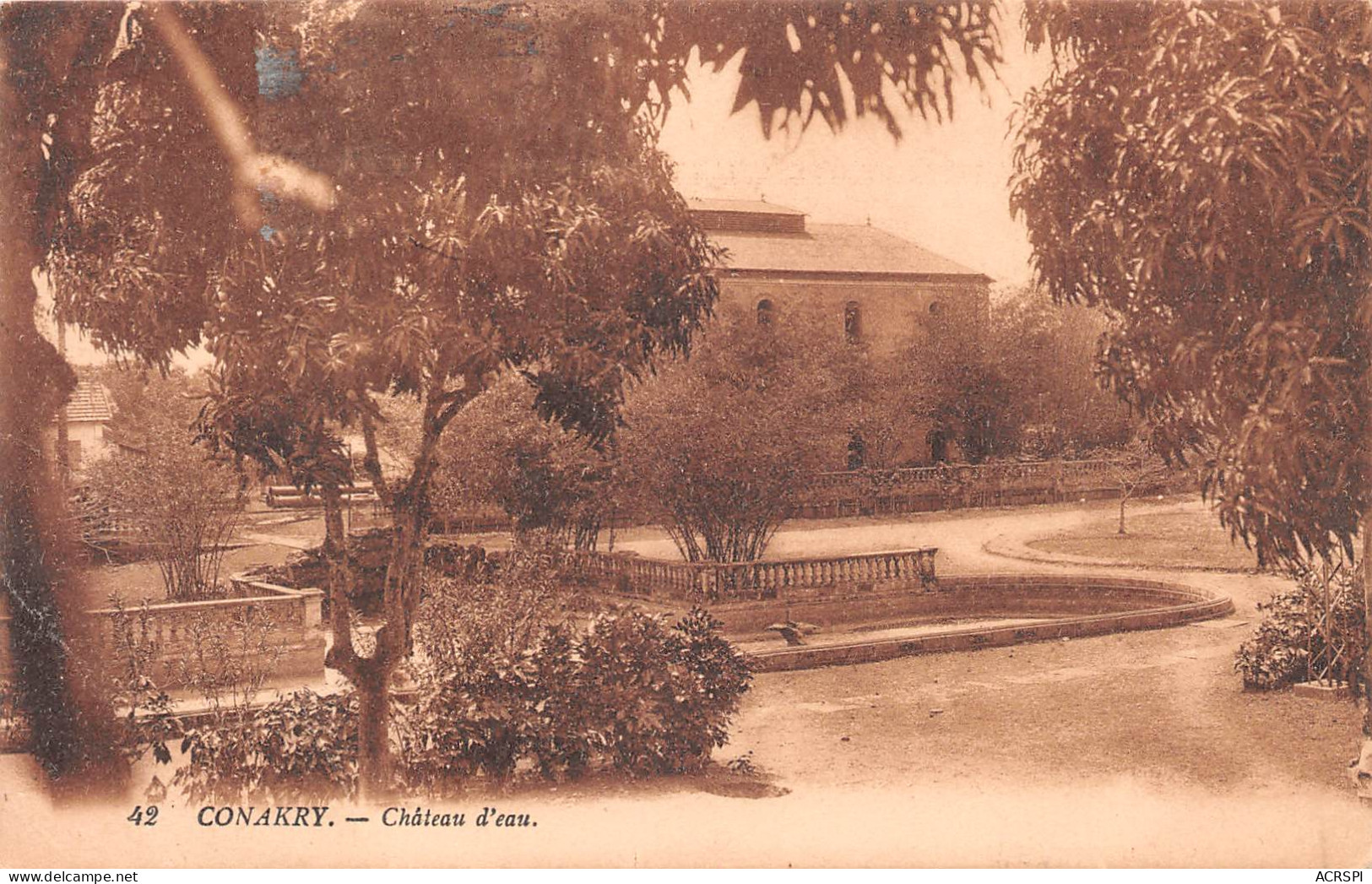 GUINEE  CONAKRY Le Chateau D'Eau   (Scan R/V) N° 61 \MP7132 - Guinée Française