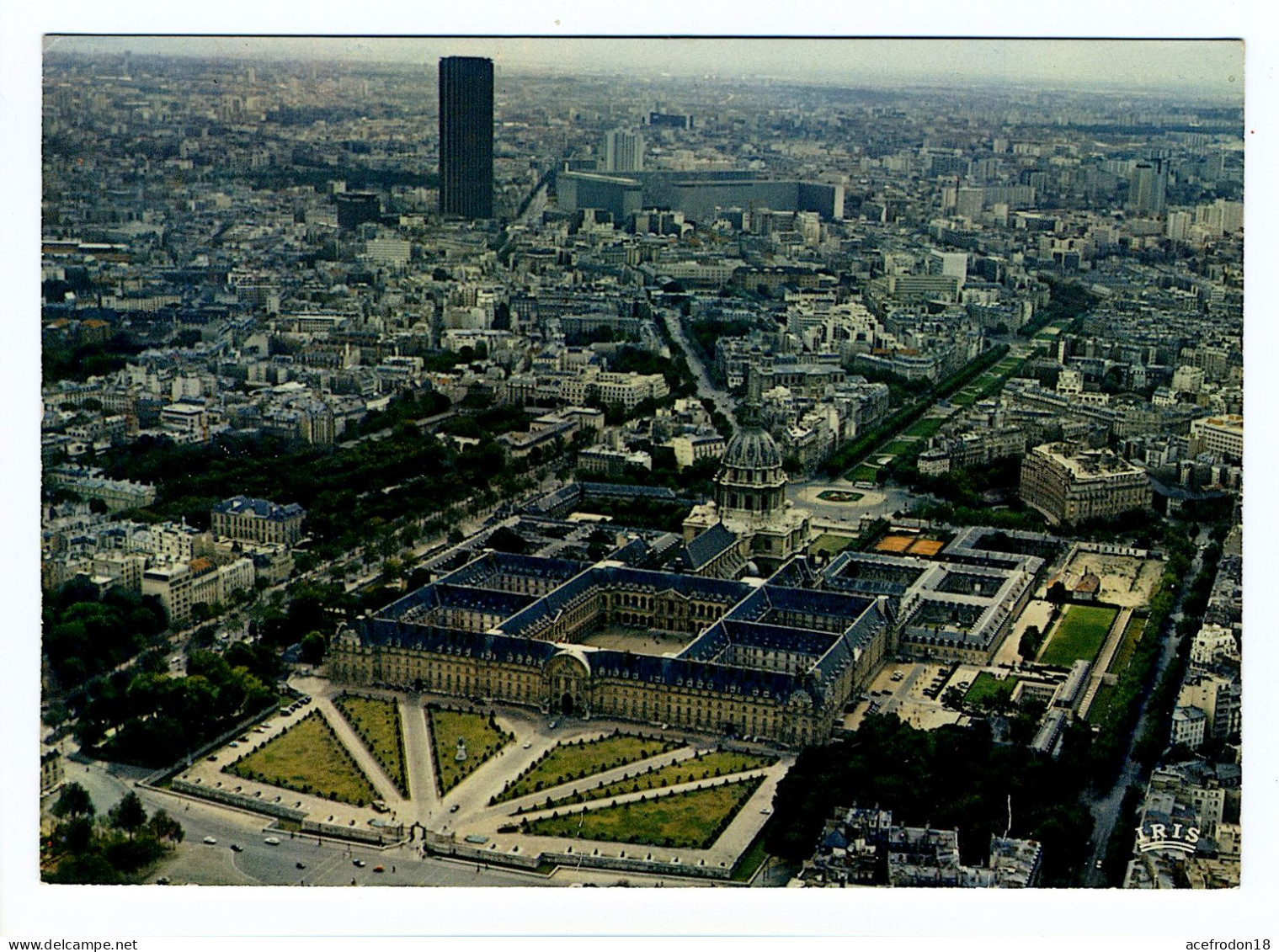 PARIS - Vue Aérienne Des Invalides - Health, Hospitals